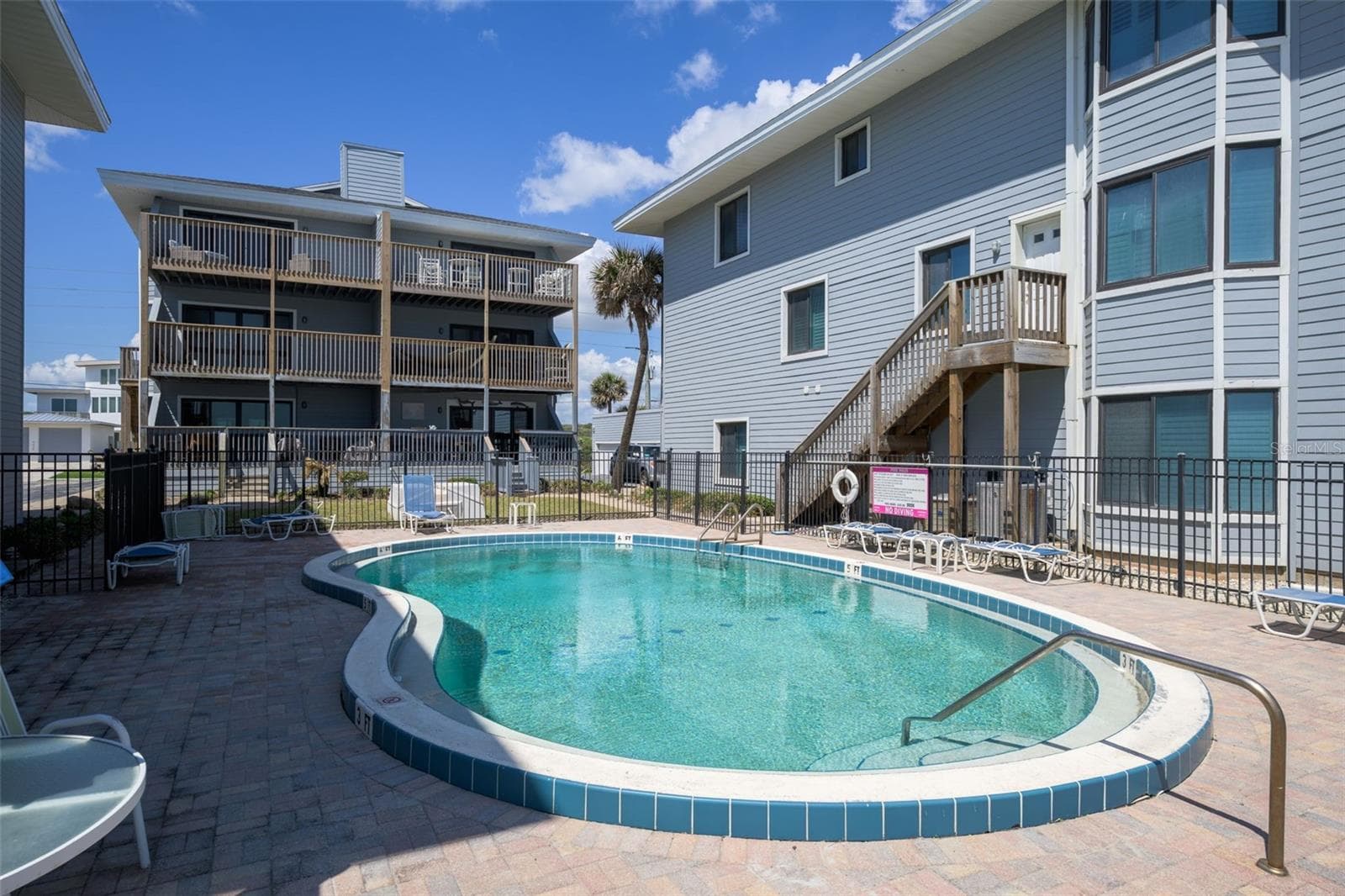 Relax by the pool - 4421 S ATLANTIC AVE #A2, PONCE INLET