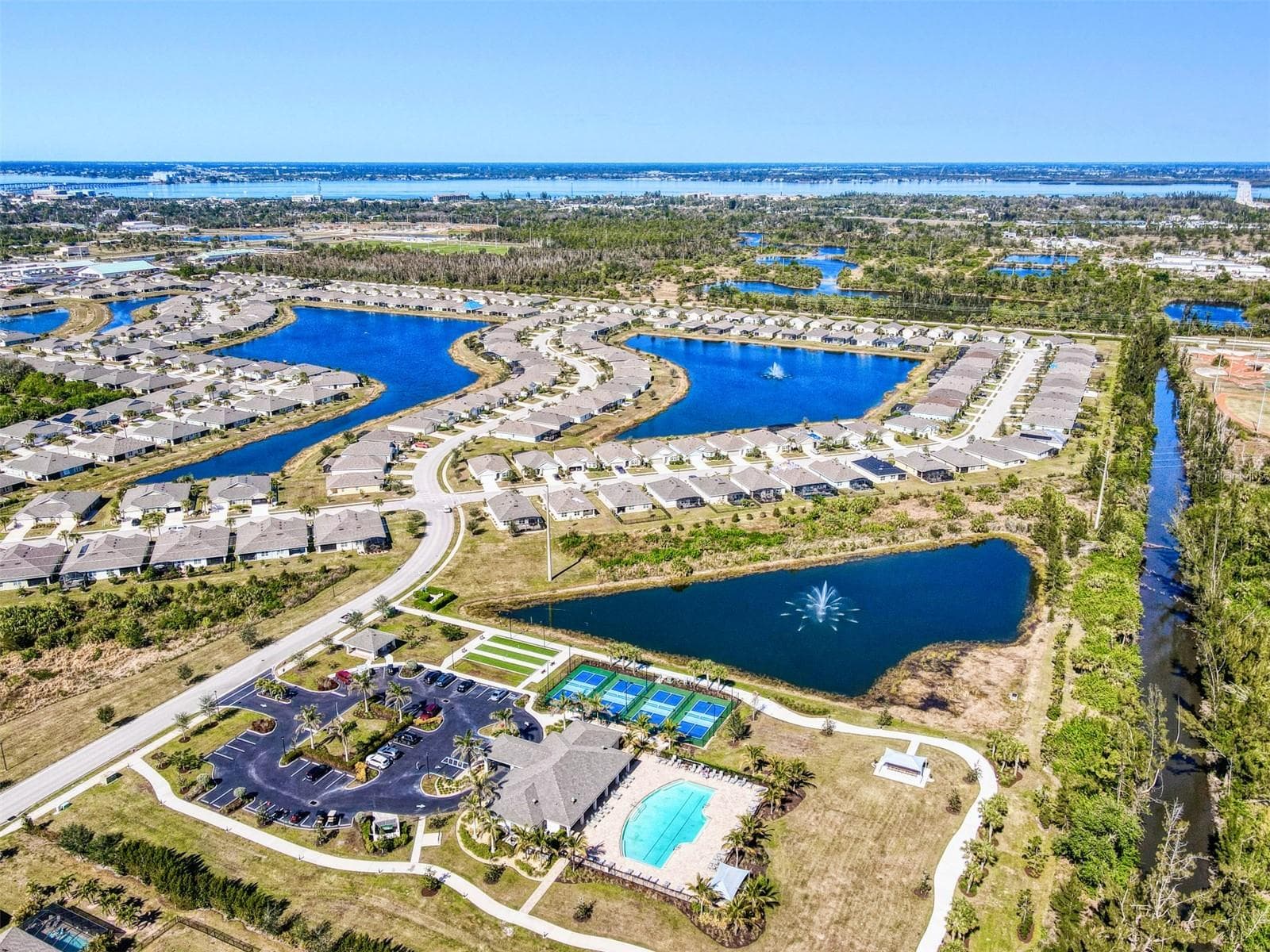 COMMUNITY AMENTITIES - 25292 E LENOX CIR, PUNTA GORDA