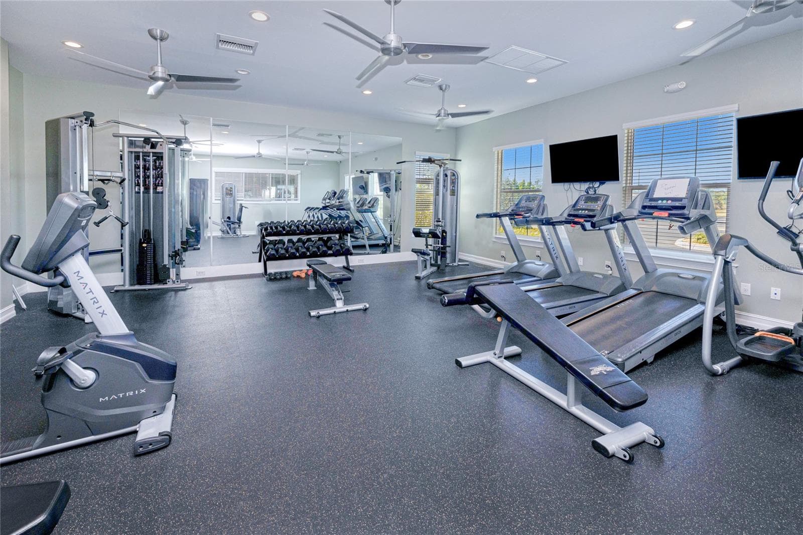 COMMUNITY GYM - 25292 E LENOX CIR, PUNTA GORDA