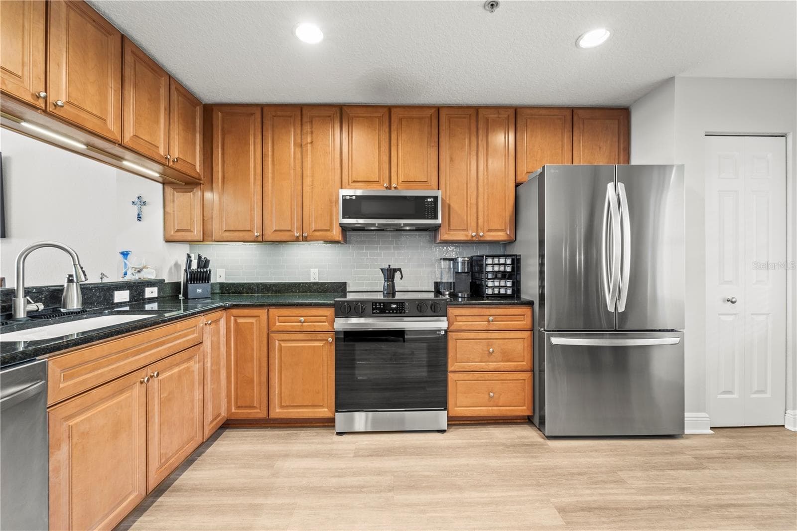 Condominium at 425 150TH AVE #2303, MADEIRA BEACH, photo 5 of 69
