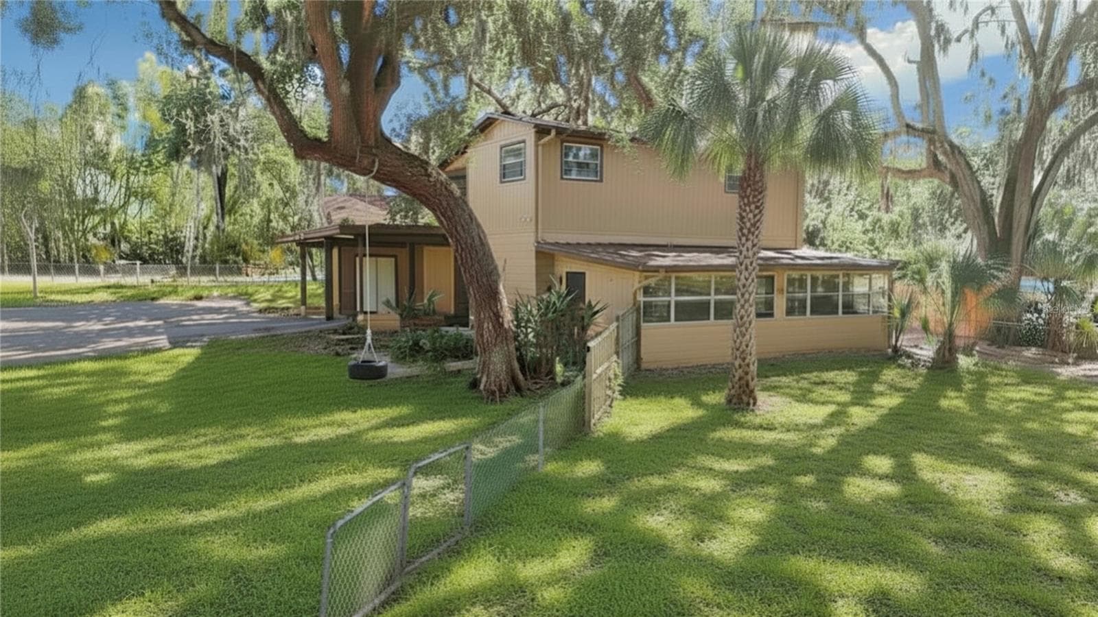 Single Family Residence at 4621 JOHN MOORE RD, BRANDON, photo 11 of 13