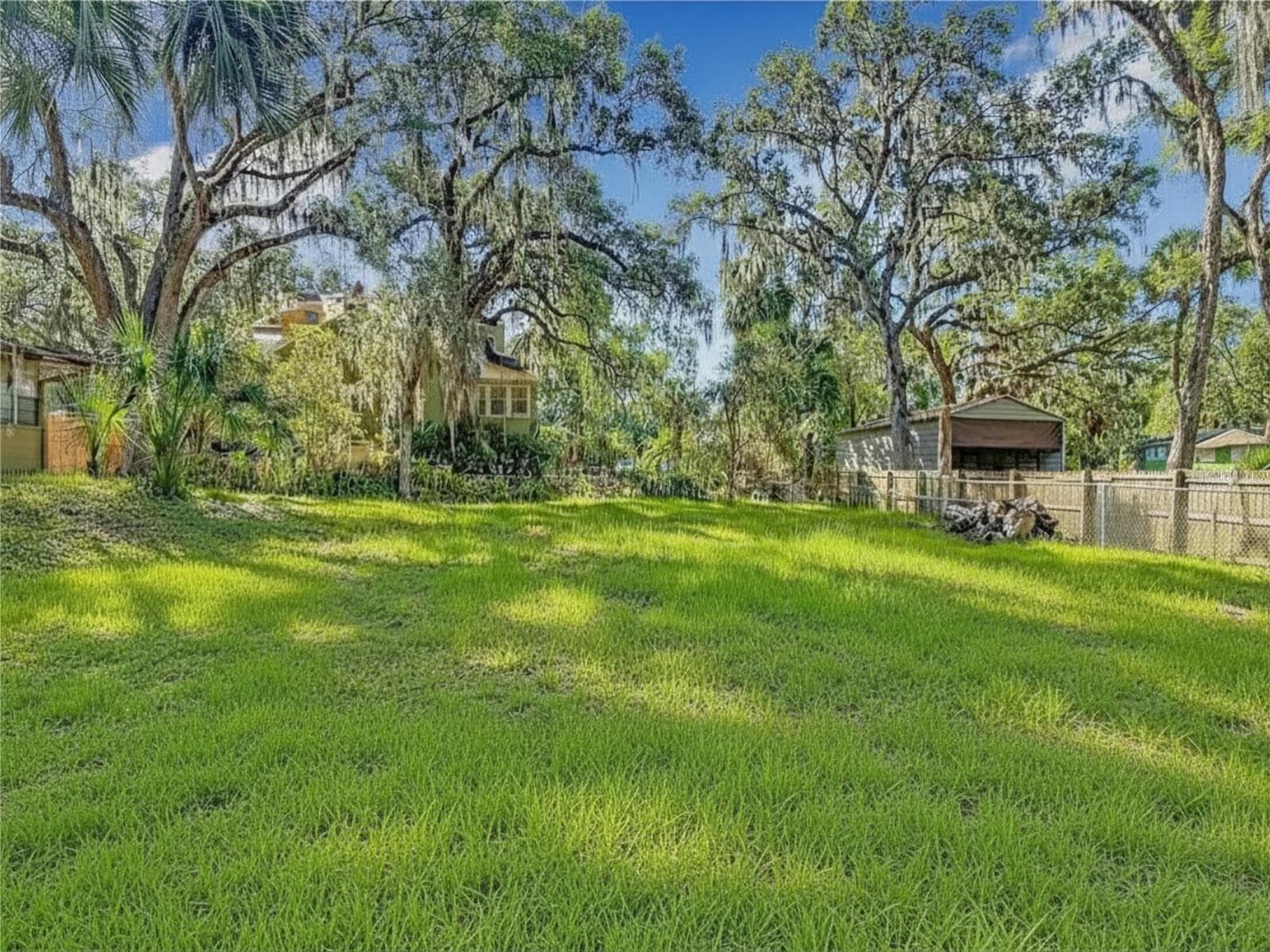 Single Family Residence at 4621 JOHN MOORE RD, BRANDON, photo 12 of 13