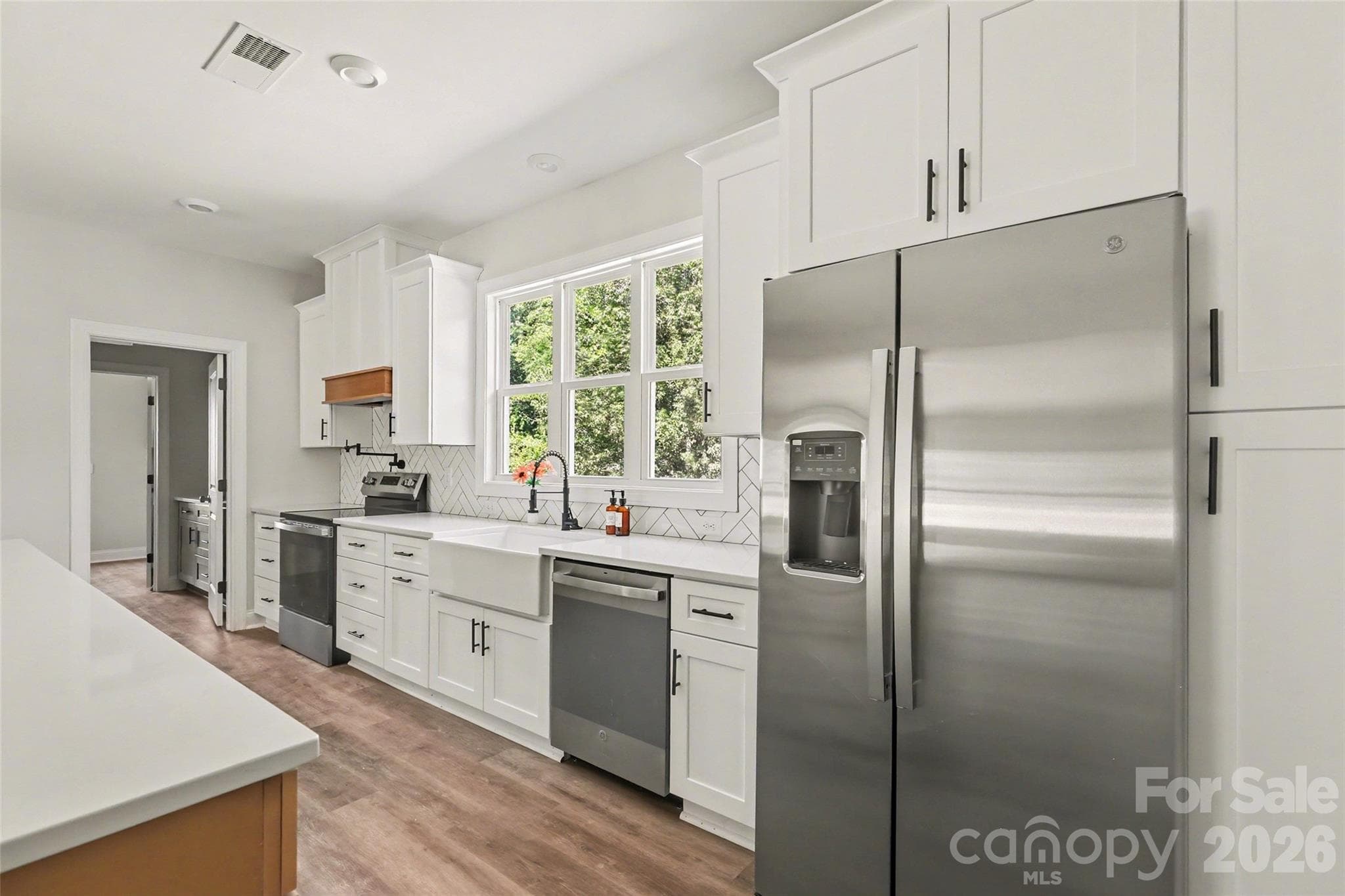 Brand new appliances, refrigerator stays - Gastonia