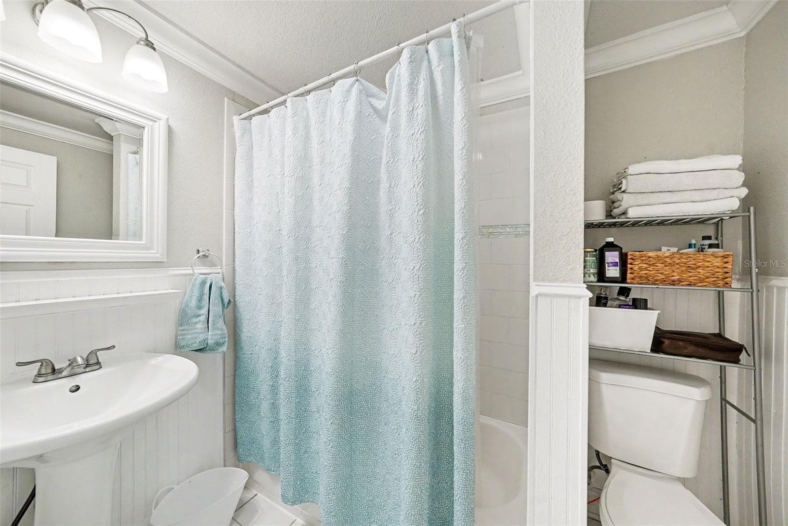 Bathroom 2. - 805 E CHELSEA ST, TAMPA
