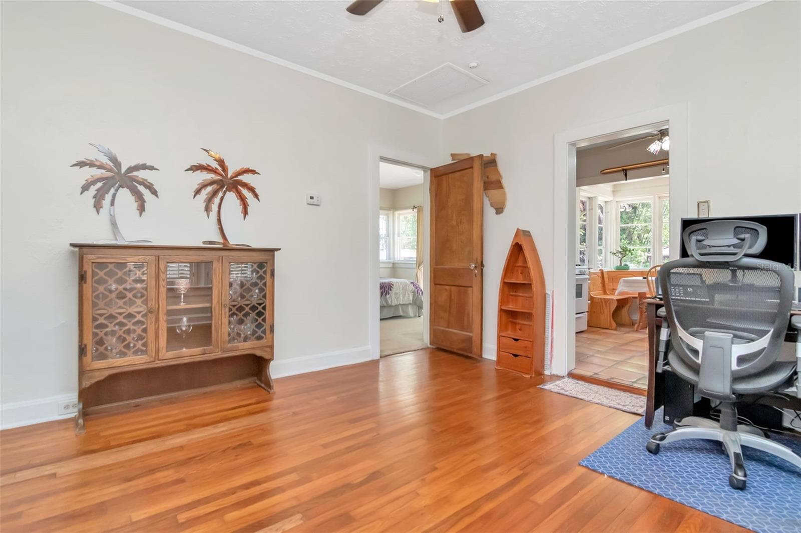 Single Family Residence at 220 W FERN ST, TAMPA, photo 11 of 41