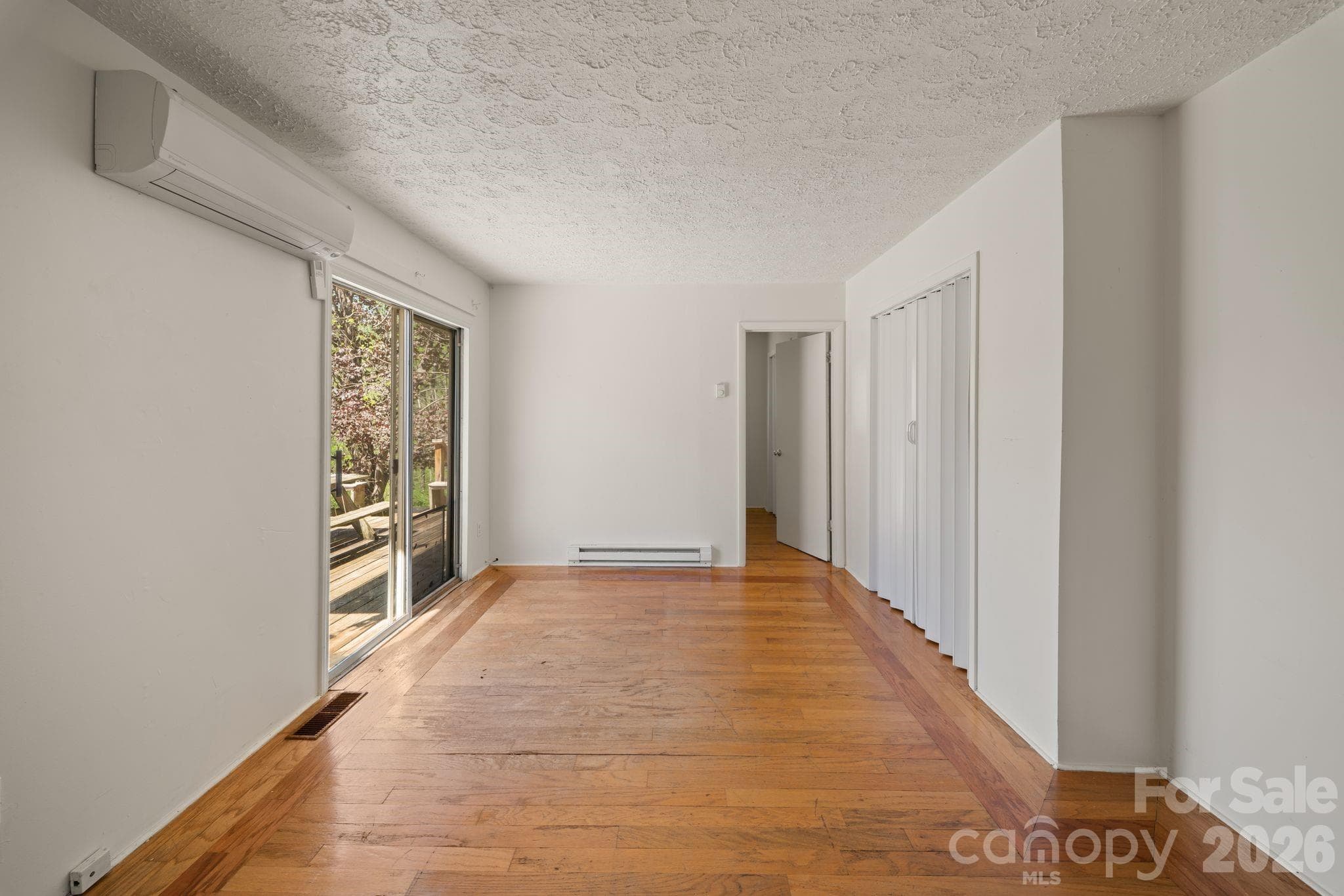 Second flex living area in main home - 290 Hookers Gap Road, Candler