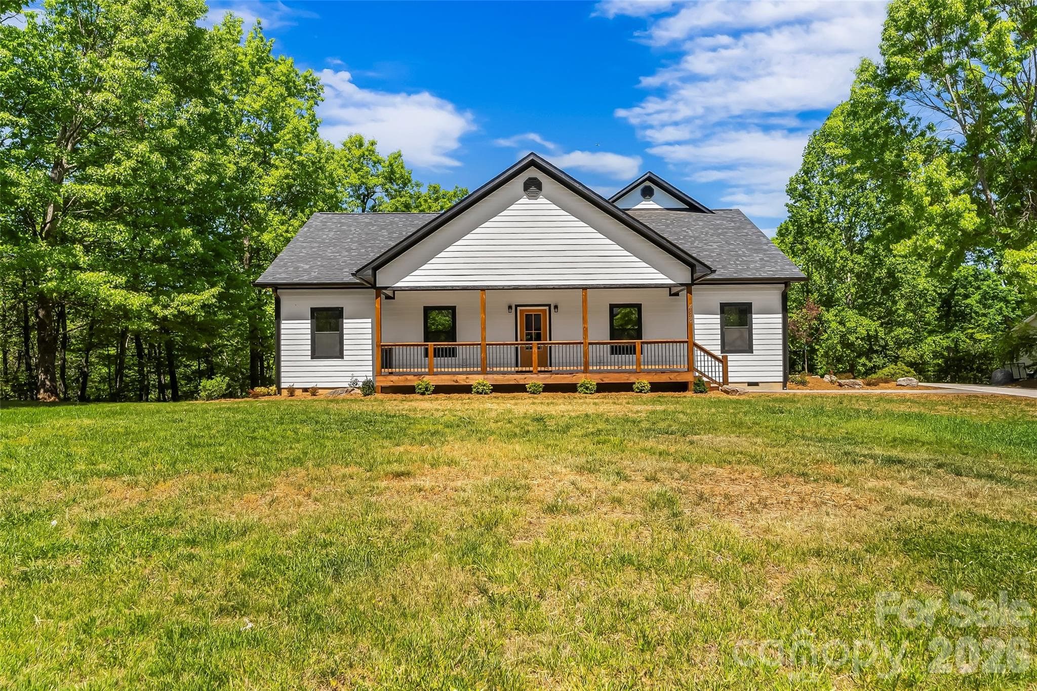 Single Family Residence at 438 Plantation Drive, Marion, photo 2 of 48