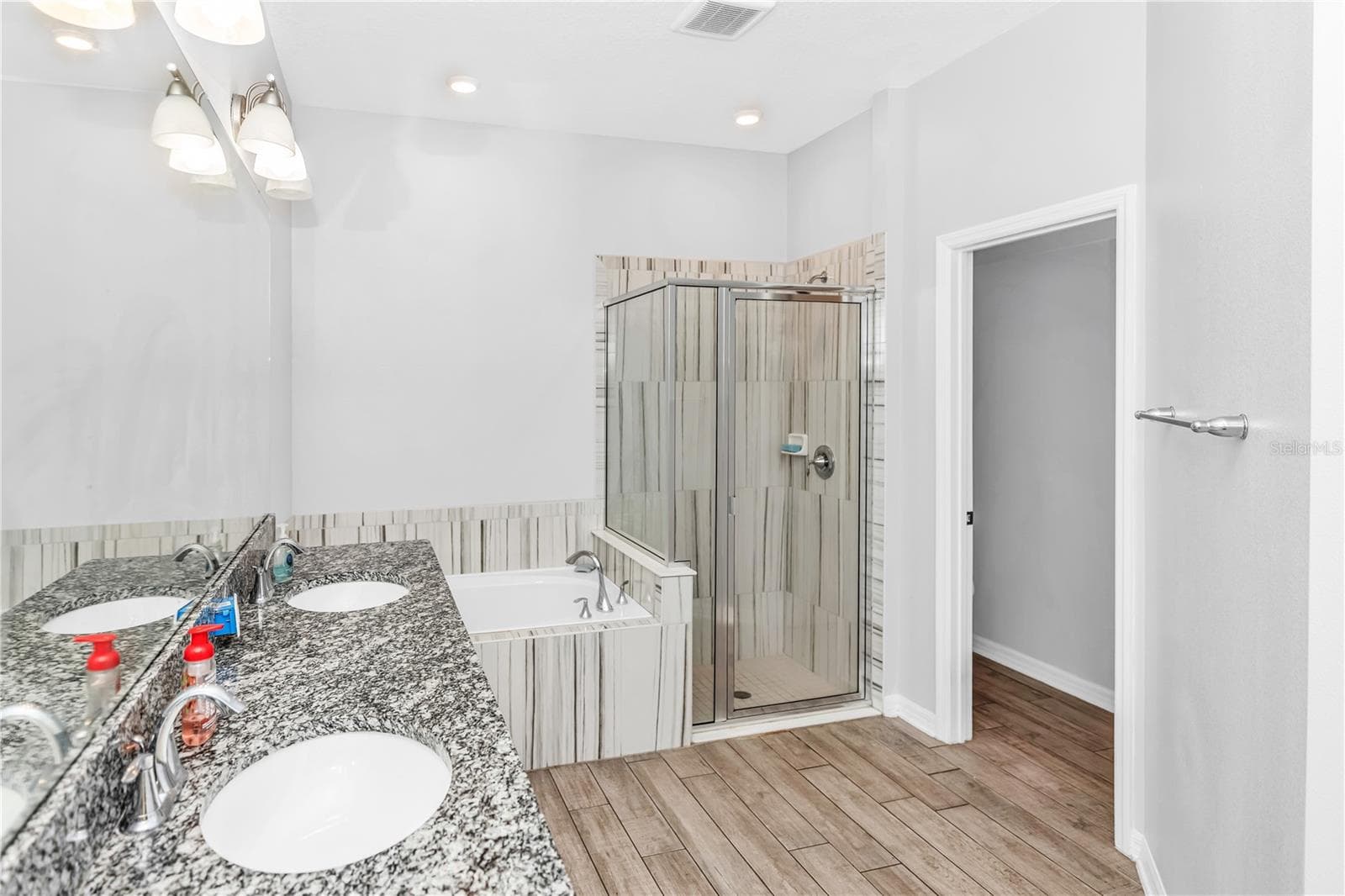 Single Family Residence at 239 LUGANO WAY, DEBARY, photo 29 of 52