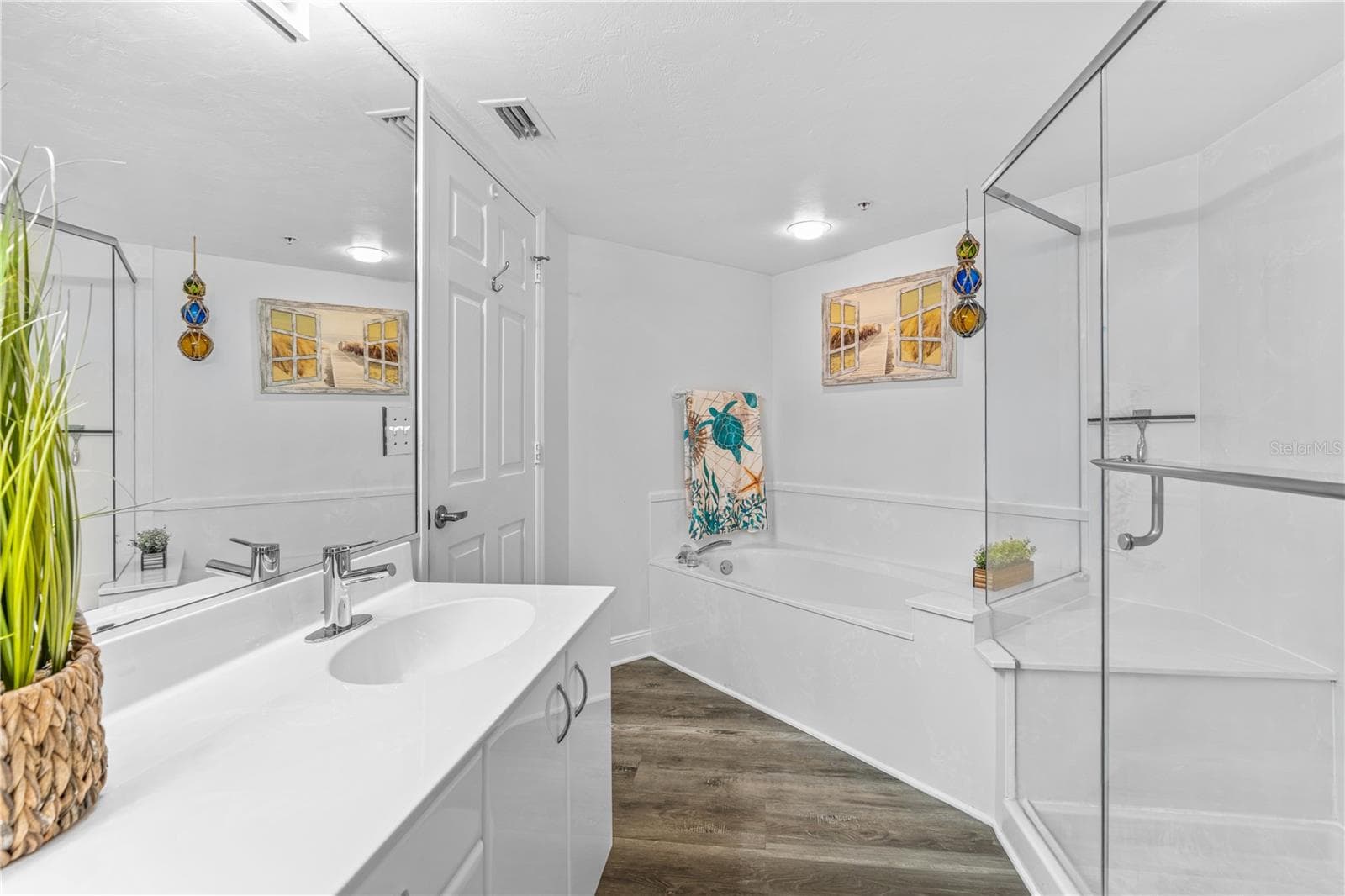 Primary Bath with separate Tub/Shower - 2967 S ATLANTIC AVE #903, DAYTONA BEACH SHORES
