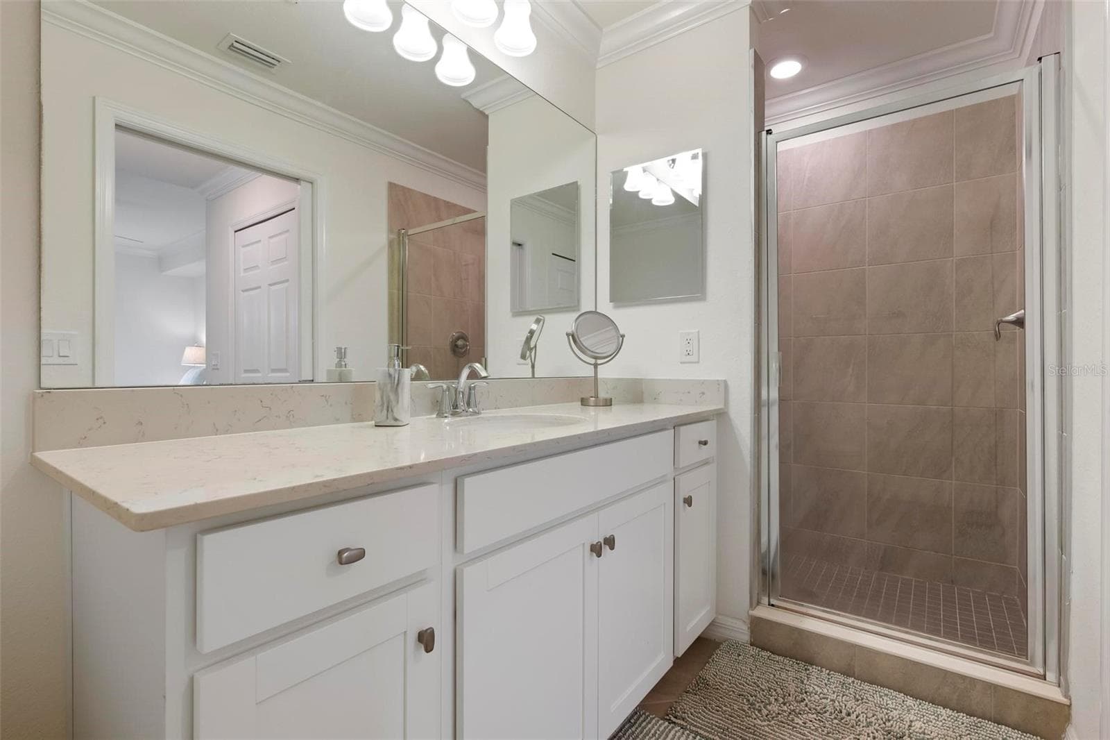 Condominium at 17704 GAWTHROP DR #205, BRADENTON, photo 23 of 50