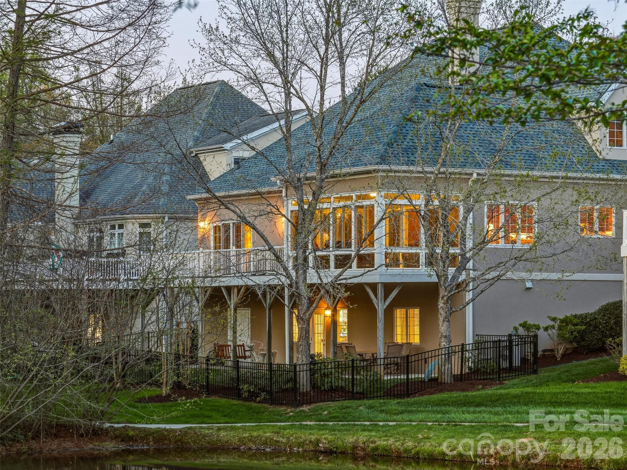 Single Family Residence at 33 Tiverton Lane, Asheville, photo 5 of 47