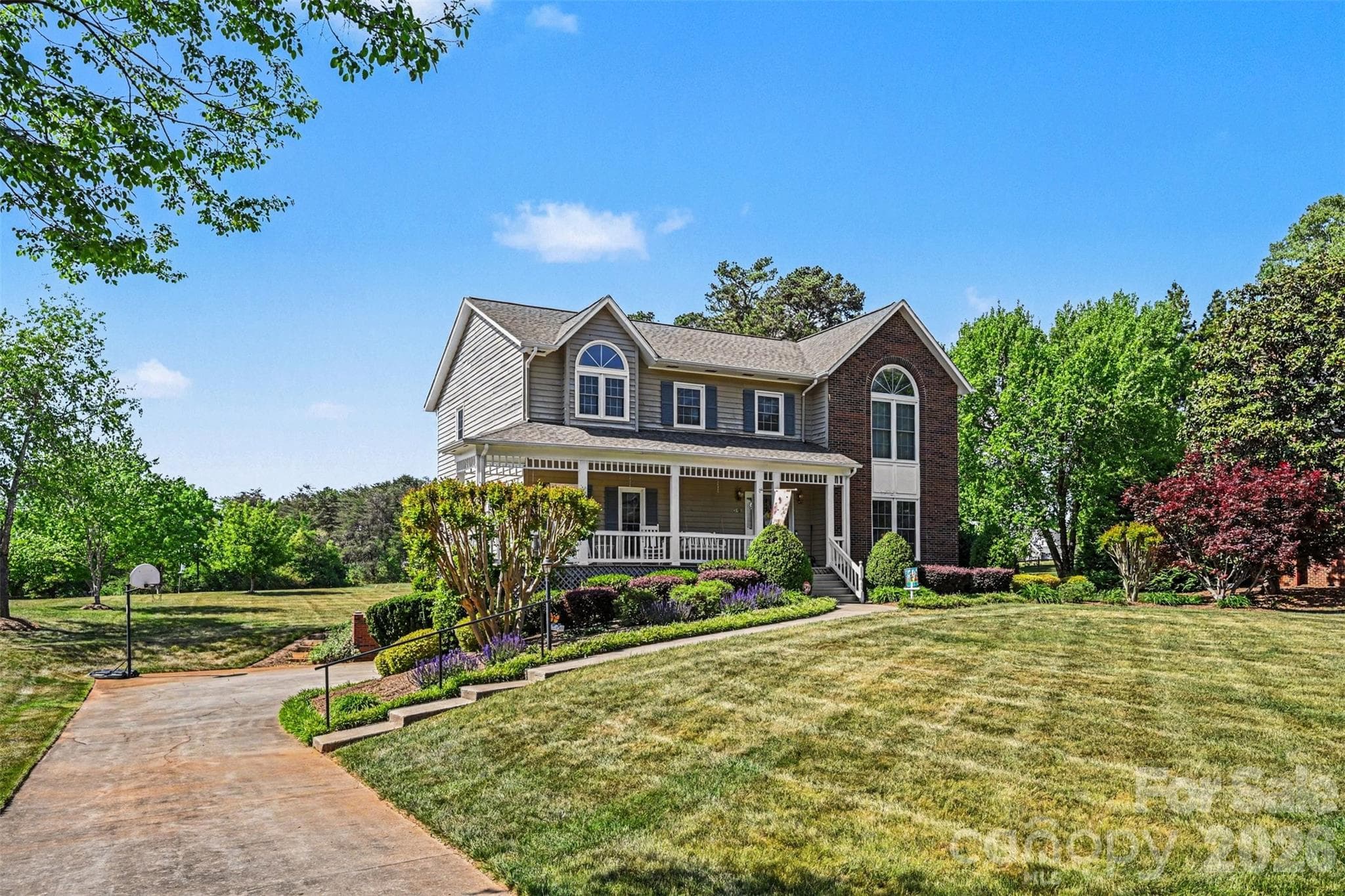 Single Family Residence at Hickory, photo 4 of 41