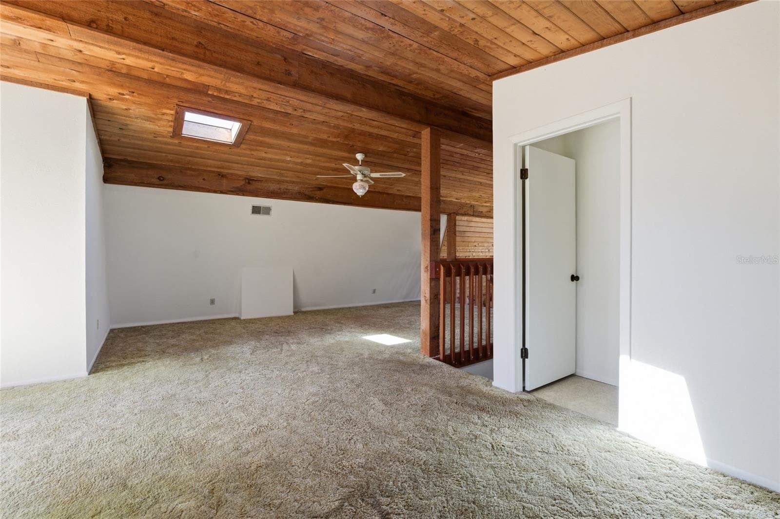 Single Family Residence at 8221 RIVERSIDE DR NE, ST PETERSBURG, photo 20 of 56