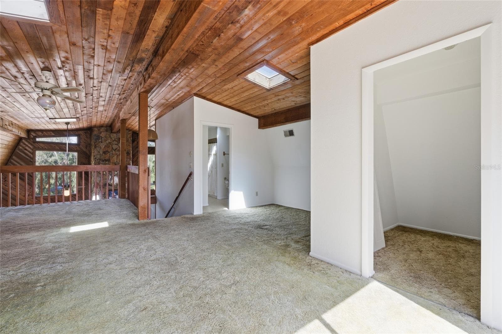 Single Family Residence at 8221 RIVERSIDE DR NE, ST PETERSBURG, photo 22 of 56