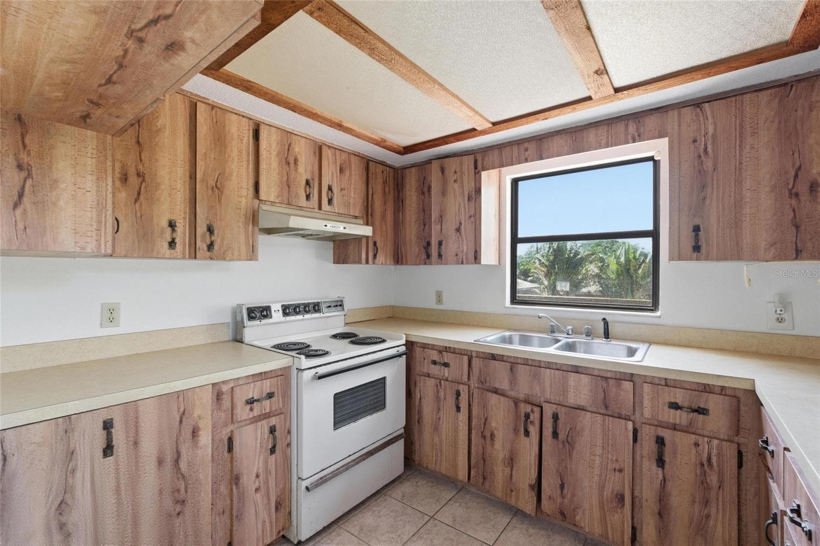 Single Family Residence at 8221 RIVERSIDE DR NE, ST PETERSBURG, photo 33 of 56