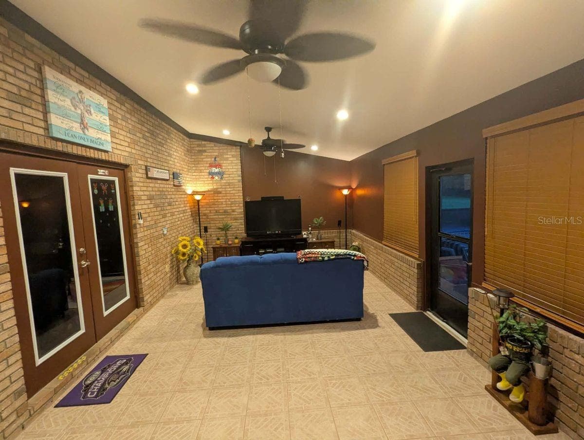 Single Family Residence at 2220 EMPEROR DR, KISSIMMEE, photo 10 of 45
