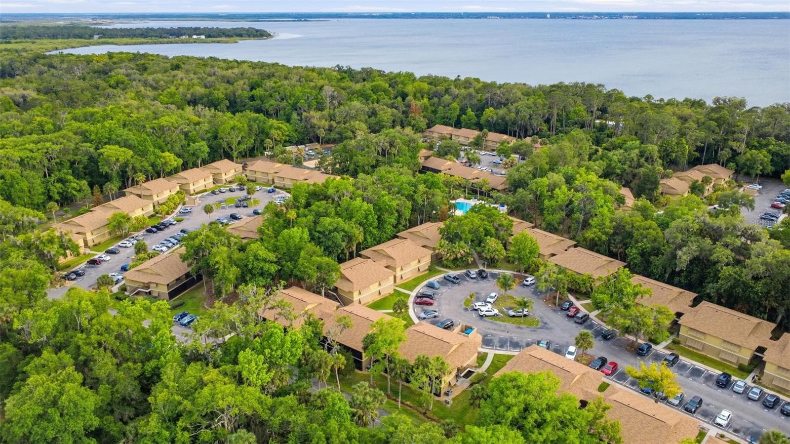 Condominium at 140 ORCHID WOODS CT #13B, DELTONA, photo 42 of 43