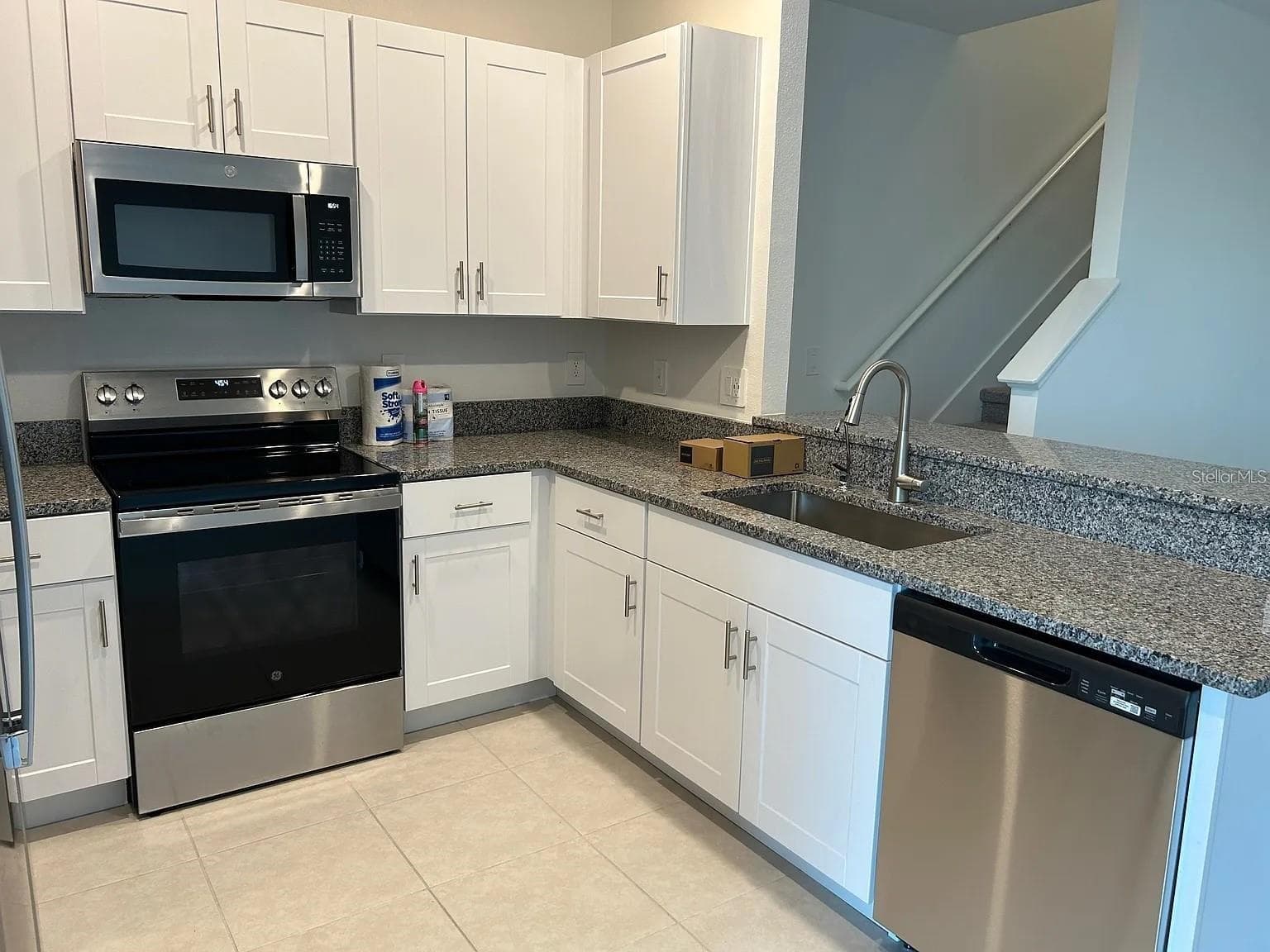 Townhouse at 11324 65TH TER E, PALMETTO, photo 5 of 16