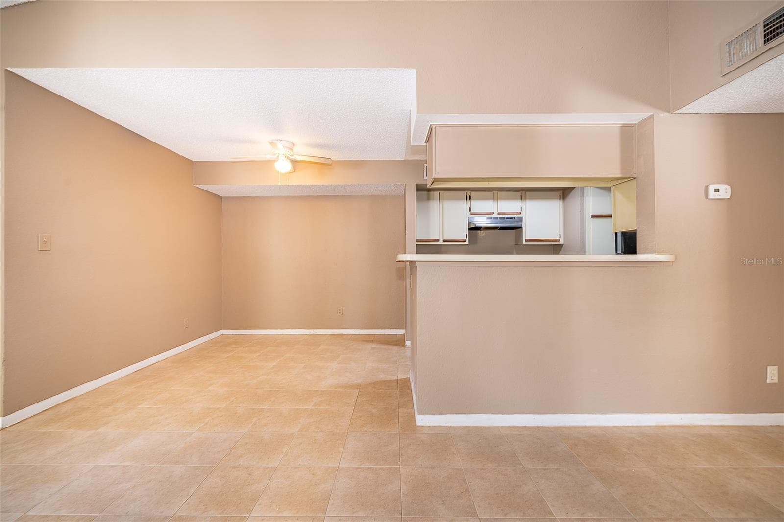 Condominium at 4367 THORNBRIAR LN #206, ORLANDO, photo 8 of 22