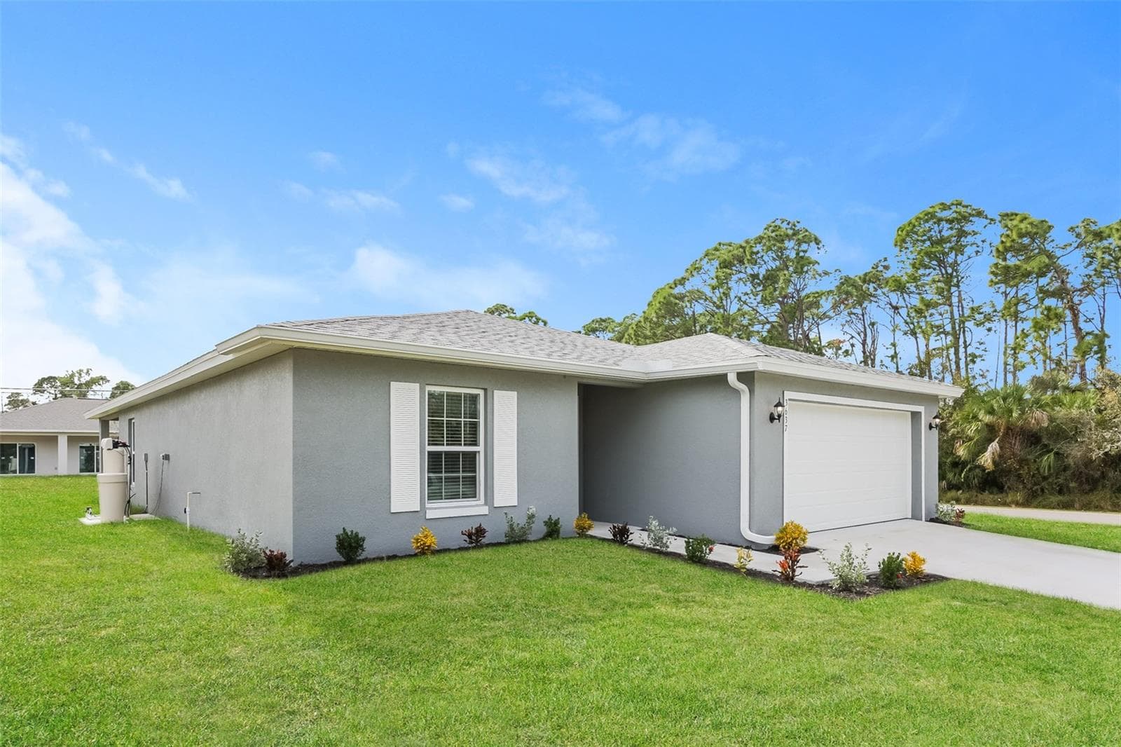 Single Family Residence at 3637 STARBOARD AVE, NORTH PORT, photo 2 of 15
