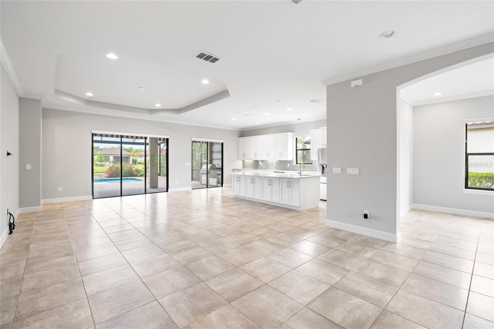 Single Family Residence at 10111 CRAFTSMAN PARK WAY, PALMETTO, photo 10 of 39