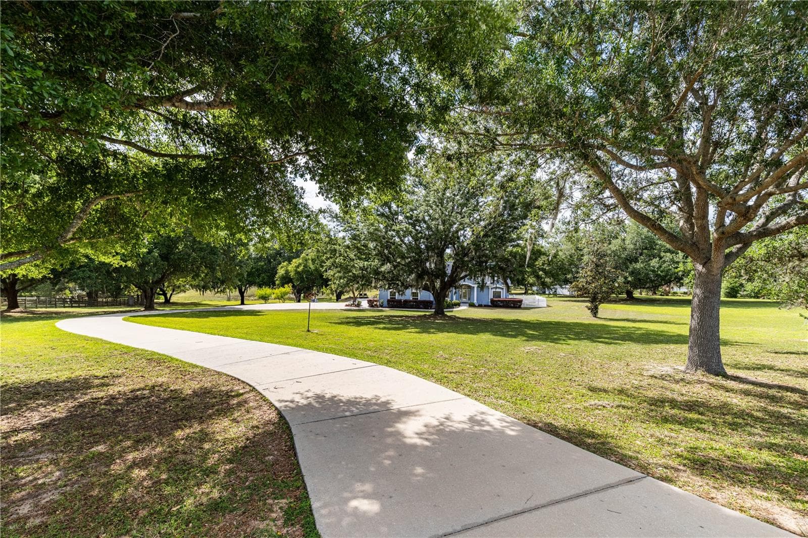 Single Family Residence at 25101 TURKEY LAKE RD, HOWEY IN THE HILLS, photo 6 of 59