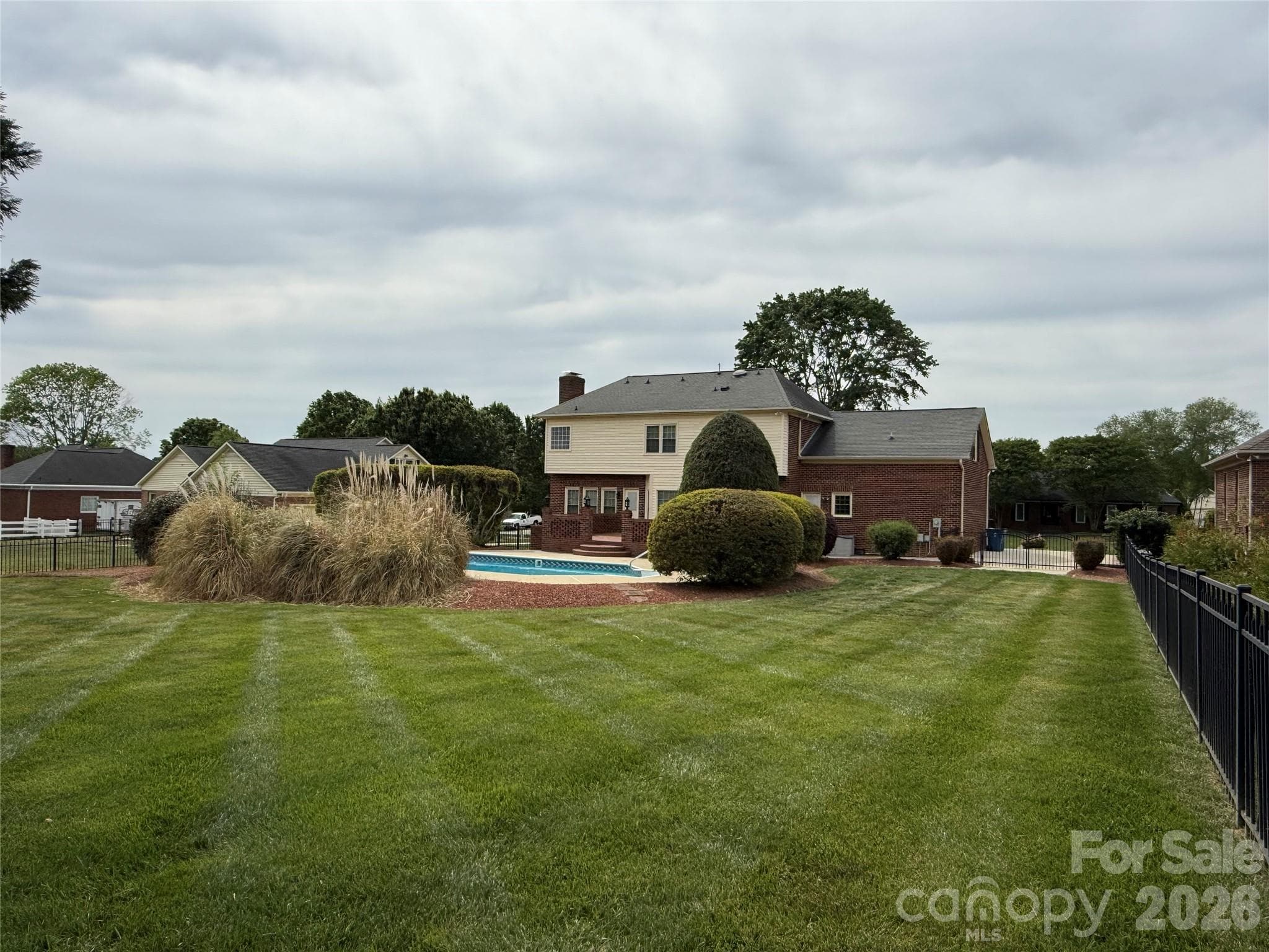 Single Family Residence at 8219 Deer Drive, Harrisburg, photo 30 of 43