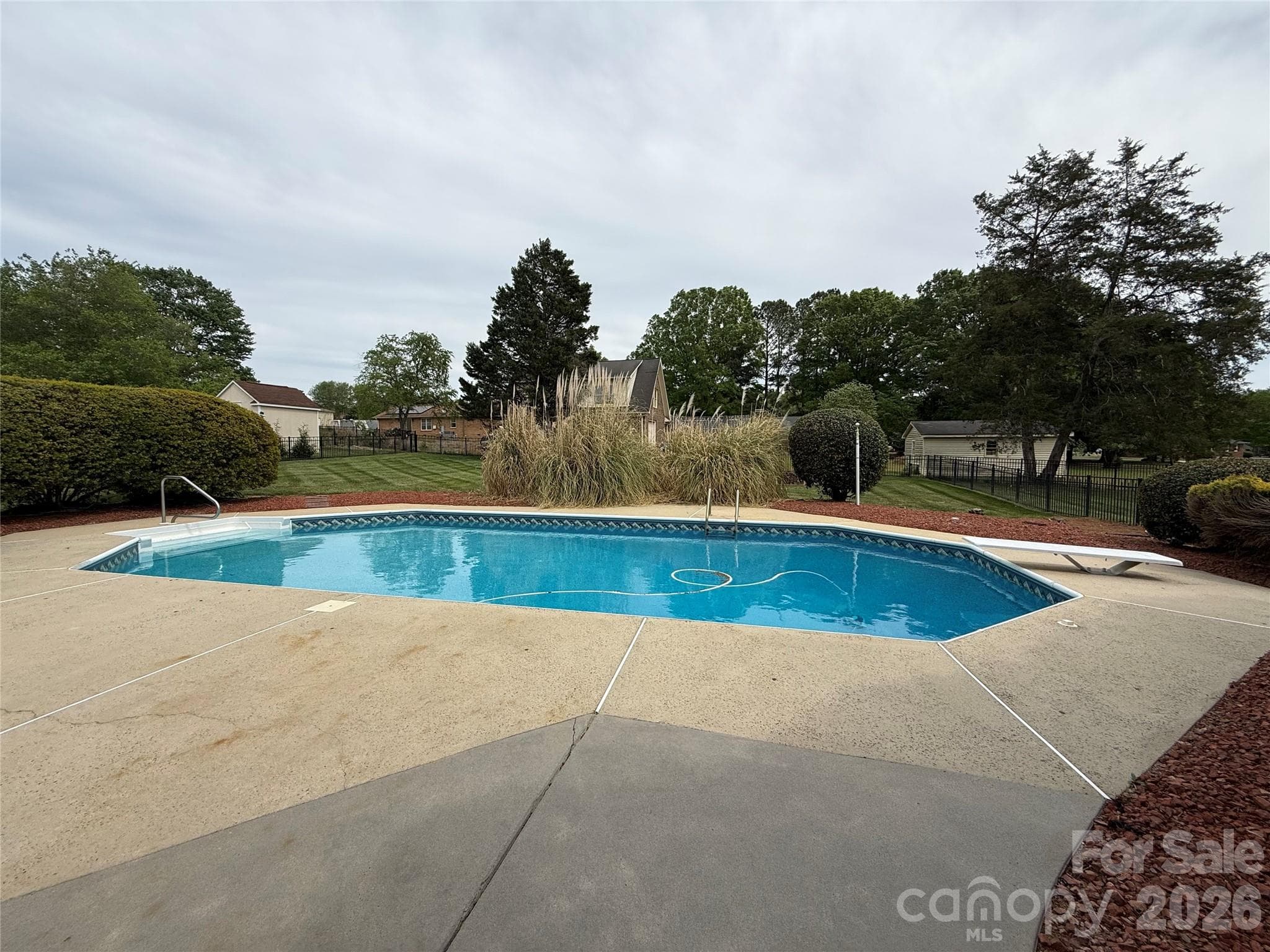 Single Family Residence at 8219 Deer Drive, Harrisburg, photo 34 of 43