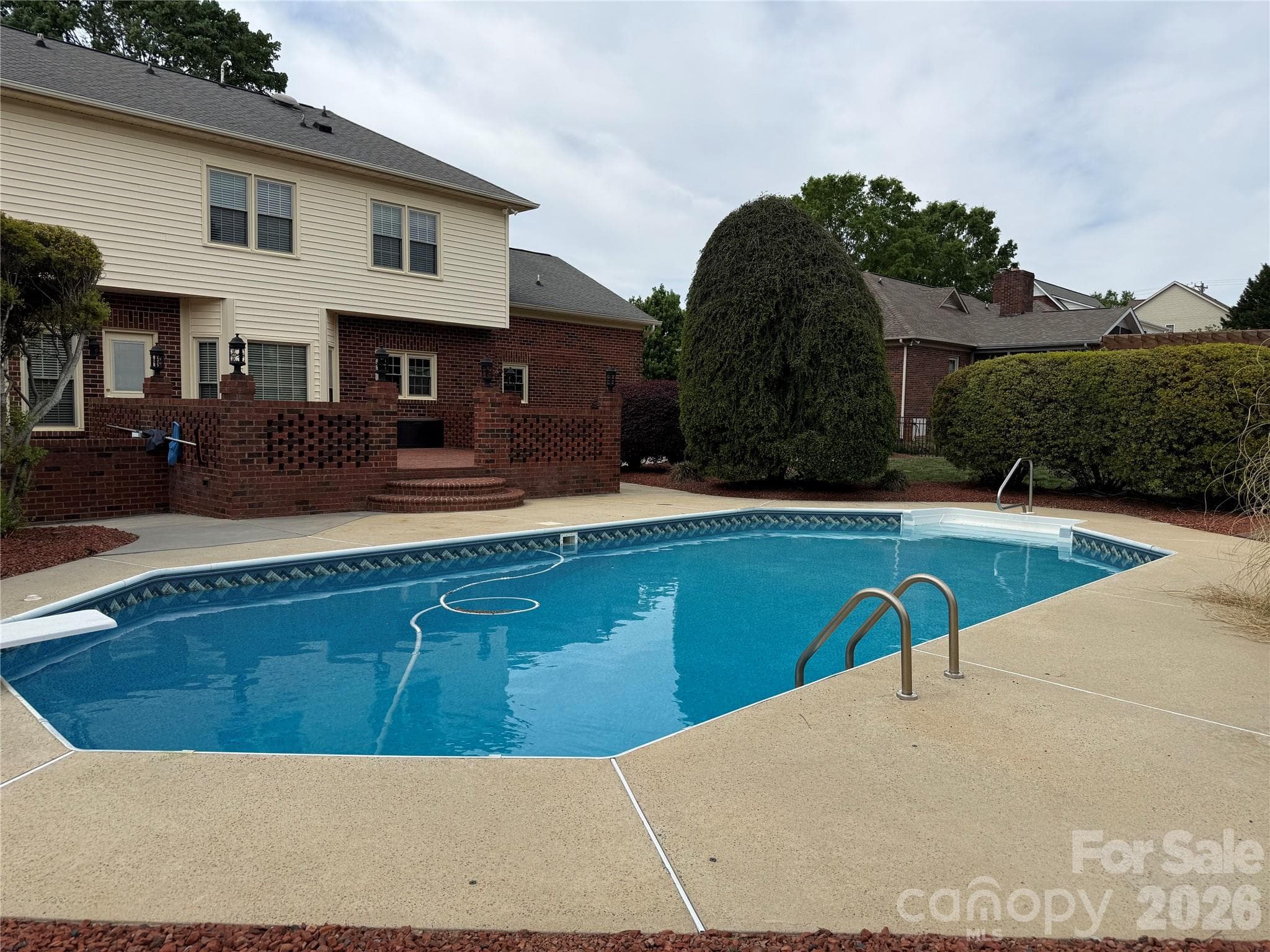 Single Family Residence at 8219 Deer Drive, Harrisburg, photo 36 of 43