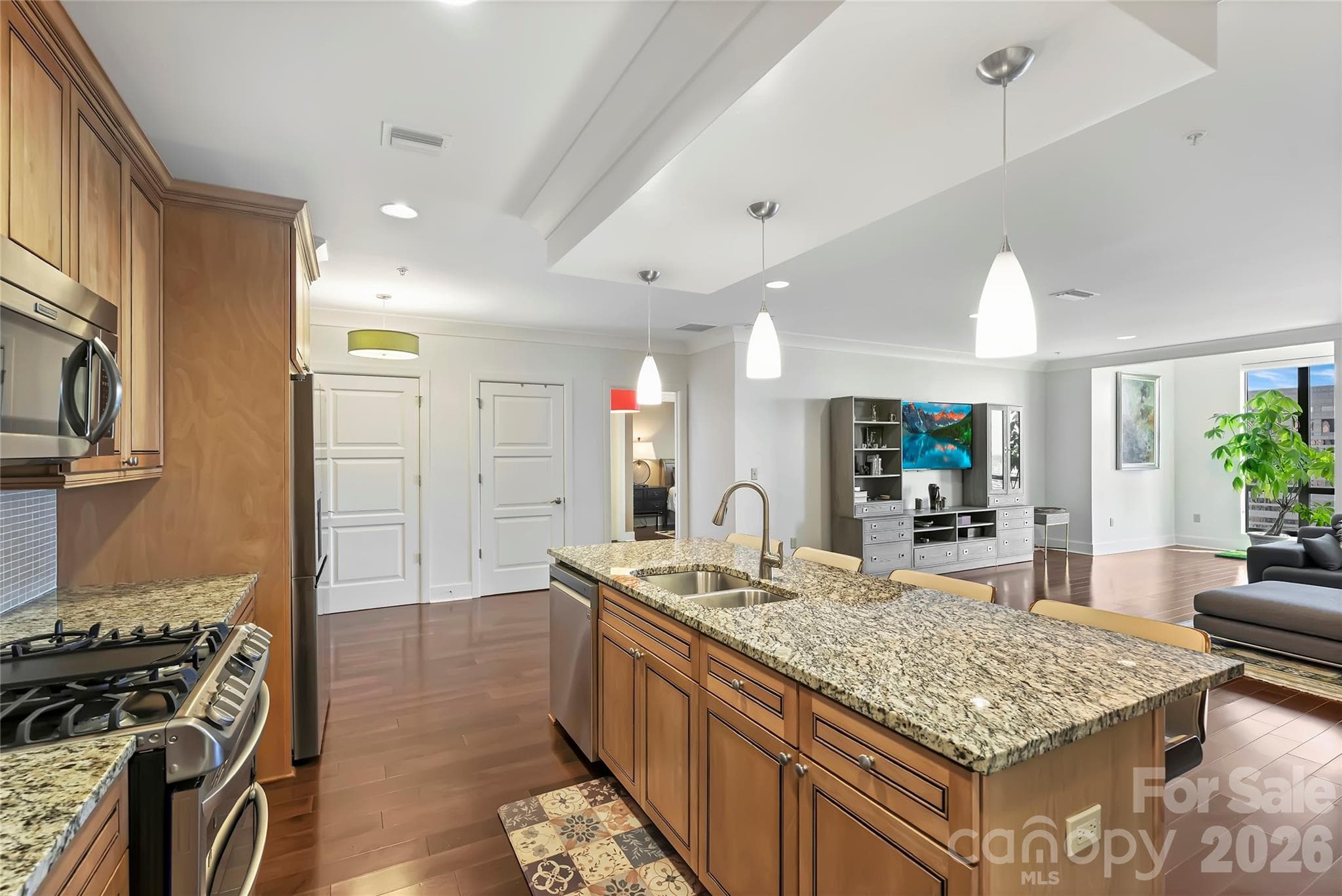 Condominium at 222 S Caldwell Street, Charlotte, photo 6 of 32
