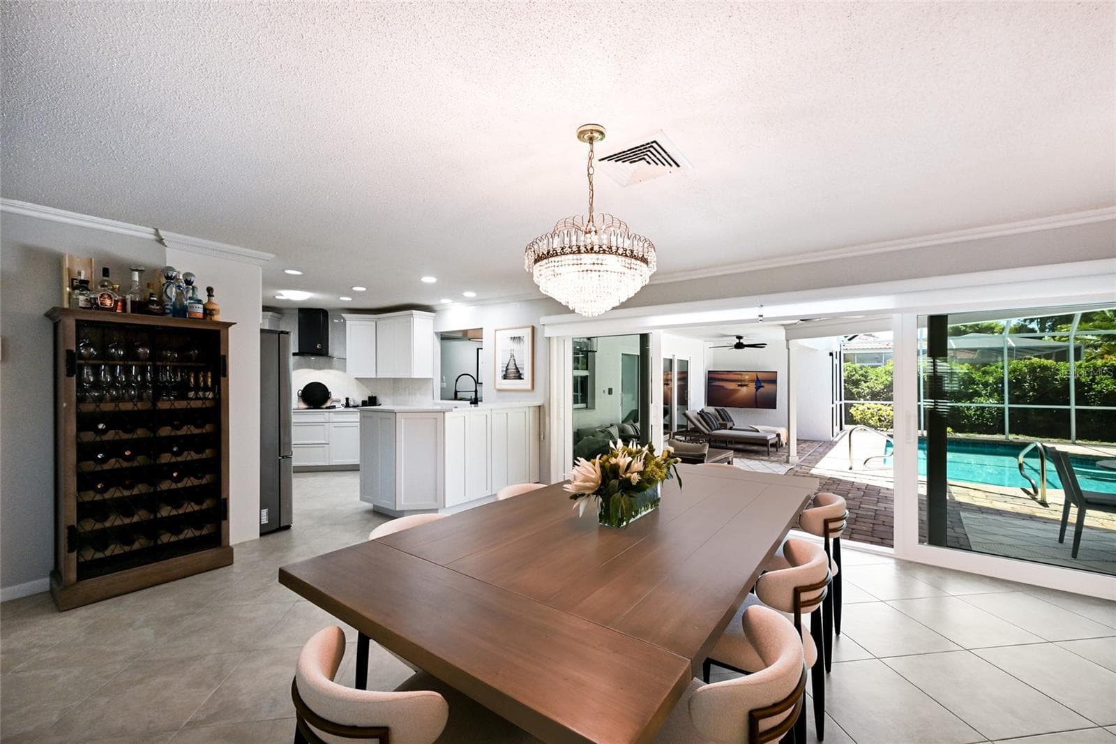 Single Family Residence at 430 BIRD KEY DR, SARASOTA, photo 9 of 46