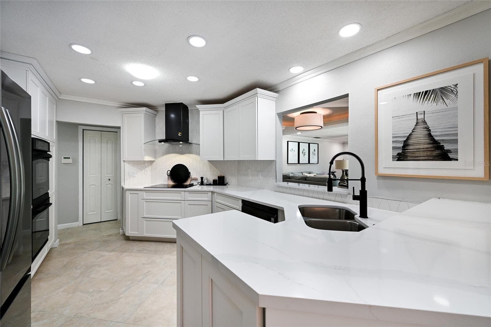 Single Family Residence at 430 BIRD KEY DR, SARASOTA, photo 12 of 46