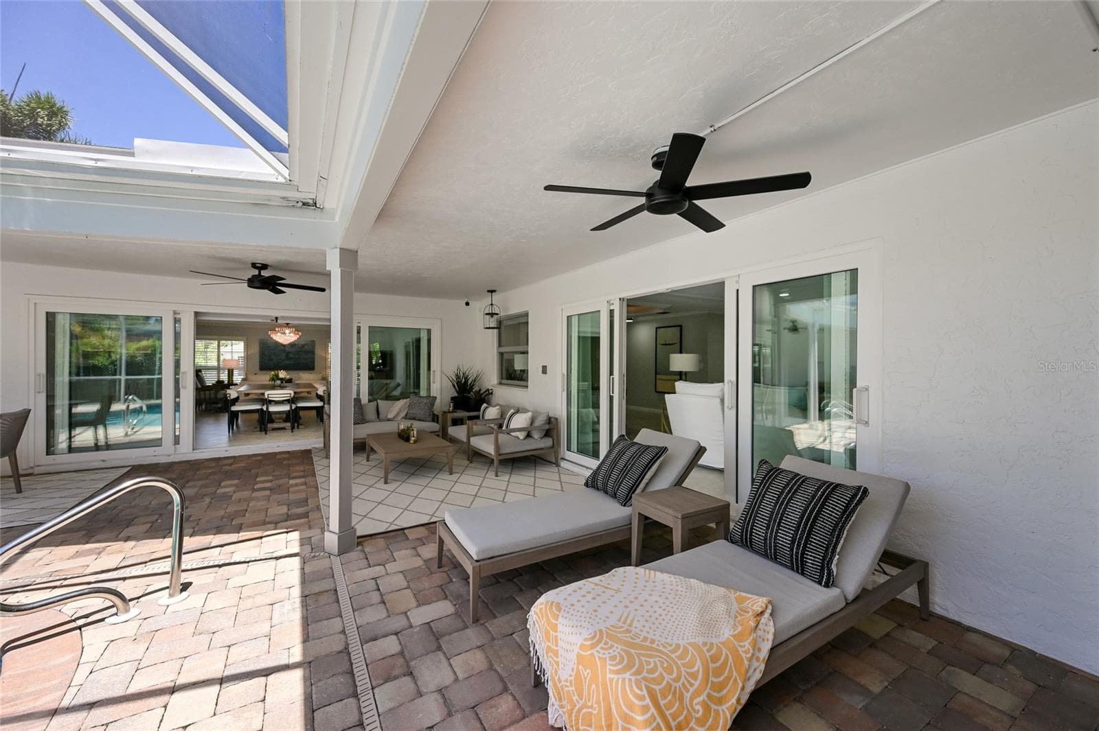 Single Family Residence at 430 BIRD KEY DR, SARASOTA, photo 35 of 46