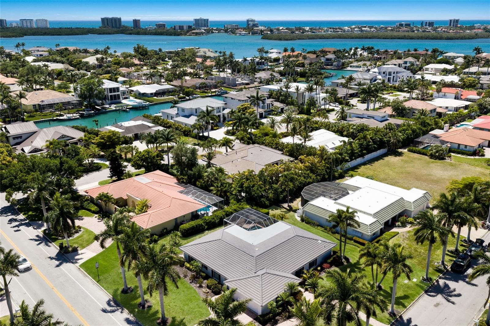 Single Family Residence at 430 BIRD KEY DR, SARASOTA, photo 41 of 46