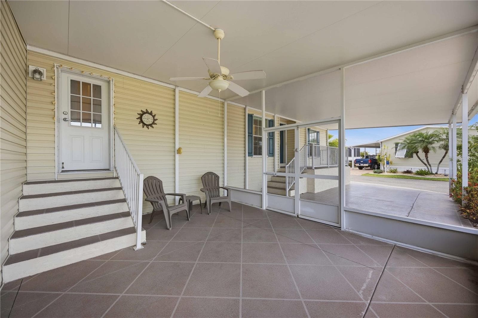 Manufactured Home at 18 EMDEN CIR, PUNTA GORDA, photo 4 of 58