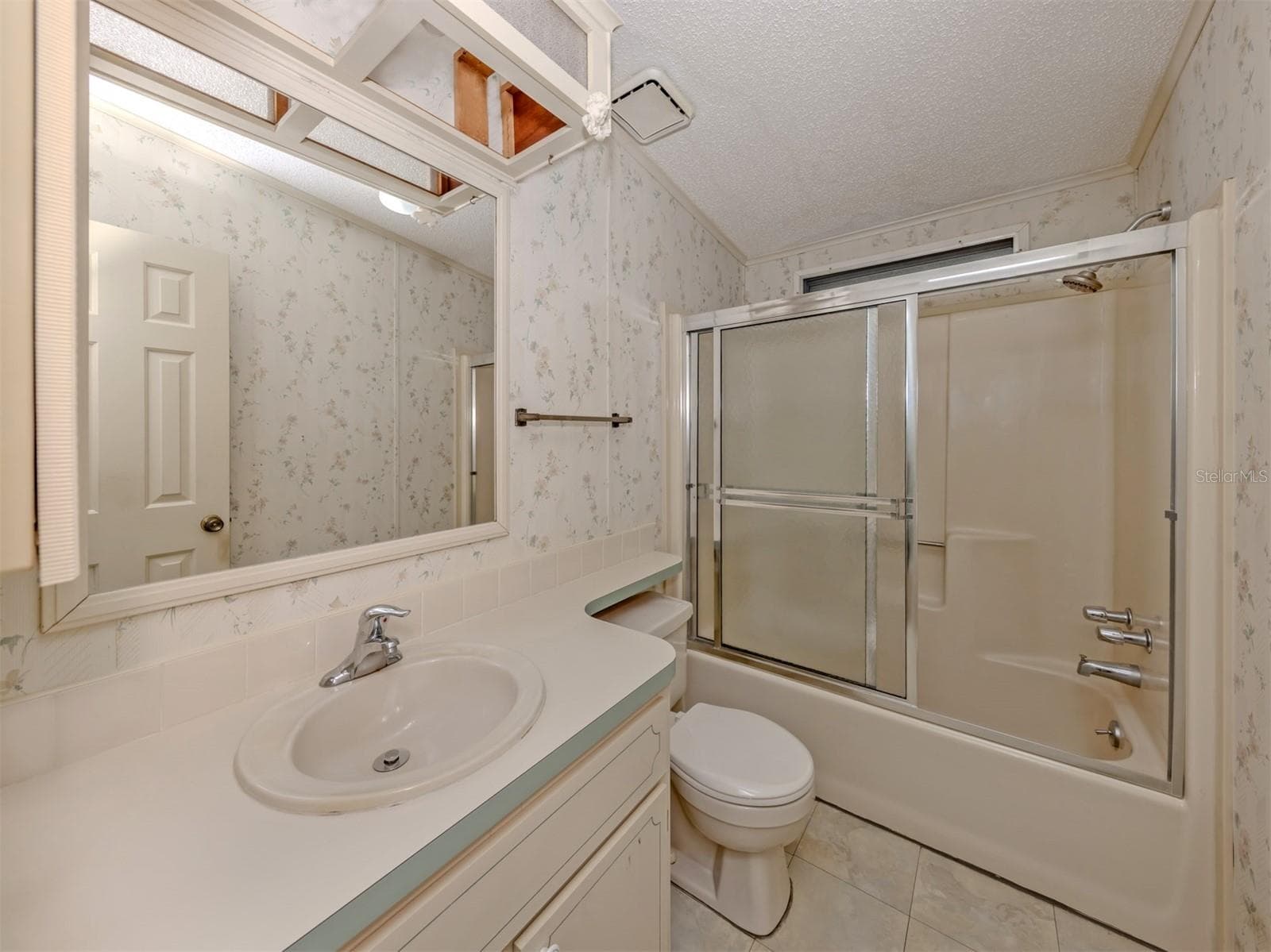Bathroom 2 - 592 PORTSIDE DR, NORTH PORT