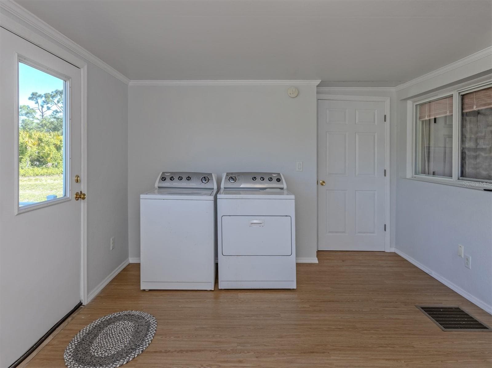 Laundry - 592 PORTSIDE DR, NORTH PORT