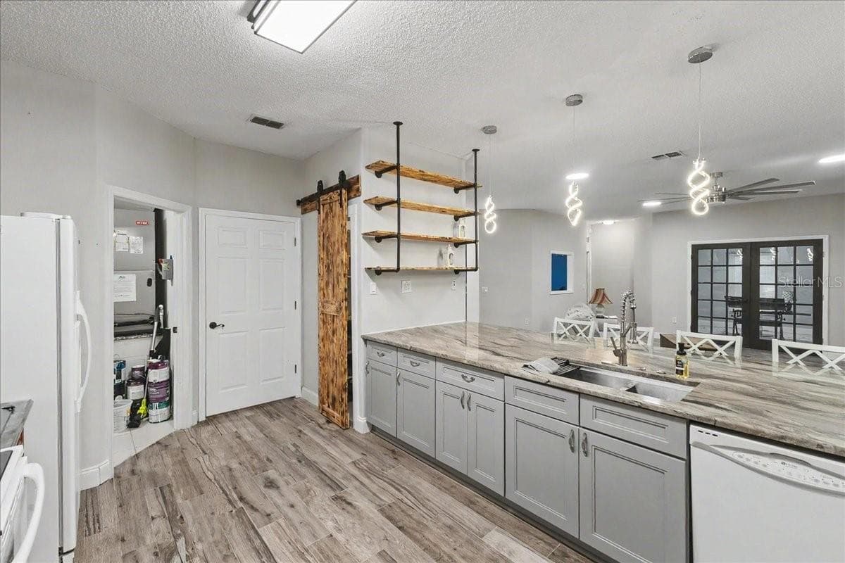 Single Family Residence at 1830 ORANGE TREE DR, EDGEWATER, photo 9 of 24