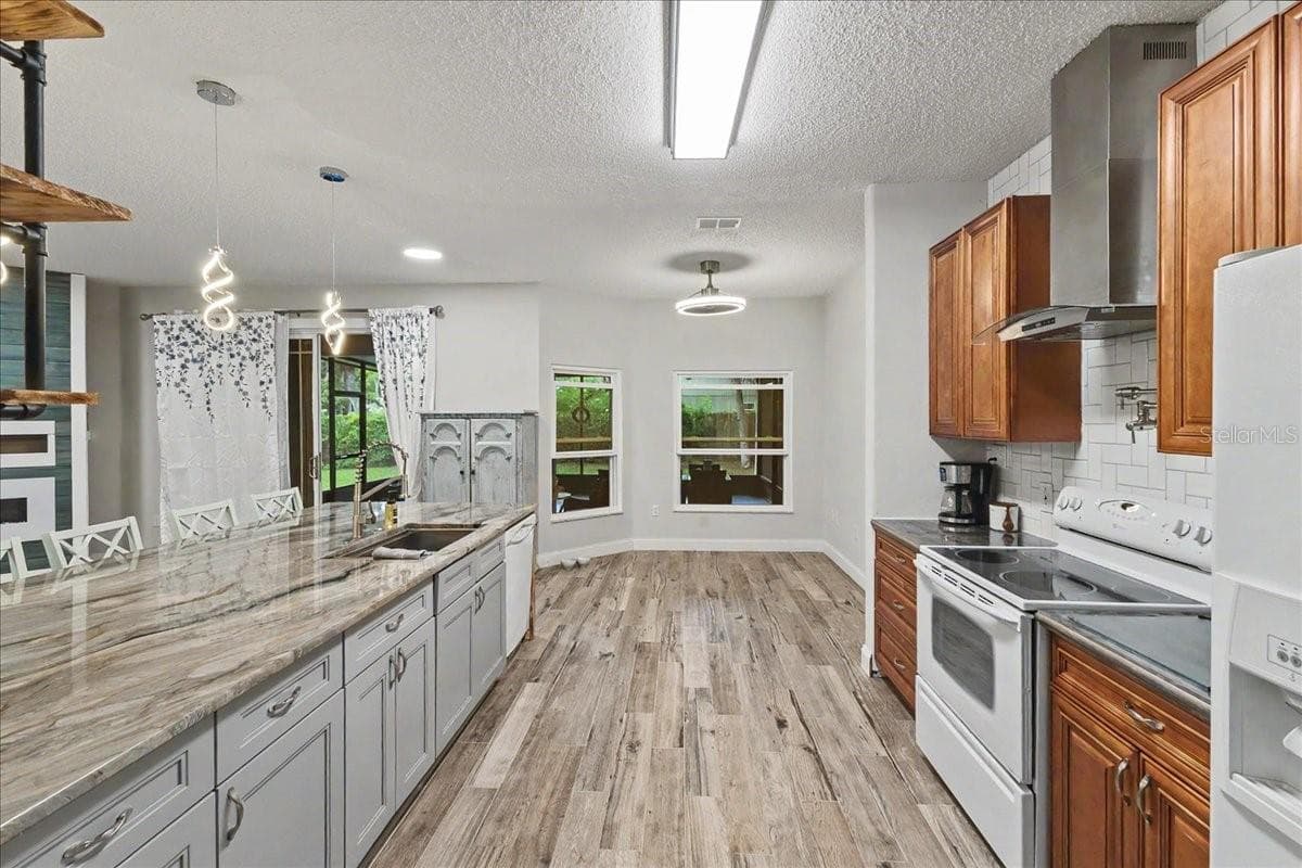 Single Family Residence at 1830 ORANGE TREE DR, EDGEWATER, photo 10 of 24