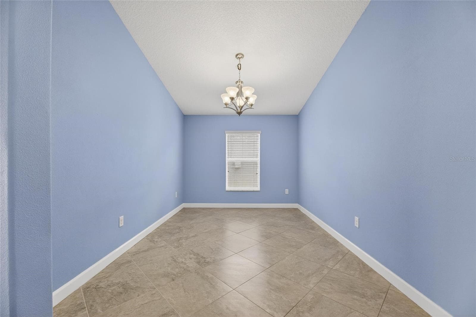 Single Family Residence at 13168 GREEN VIOLET DR, RIVERVIEW, photo 27 of 74