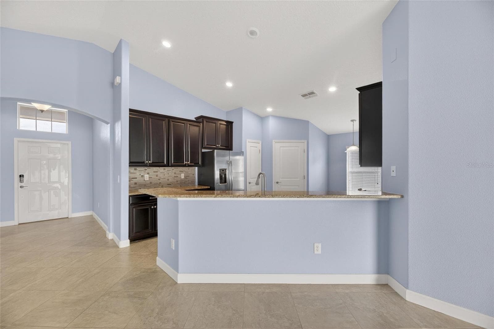 Single Family Residence at 13168 GREEN VIOLET DR, RIVERVIEW, photo 12 of 74
