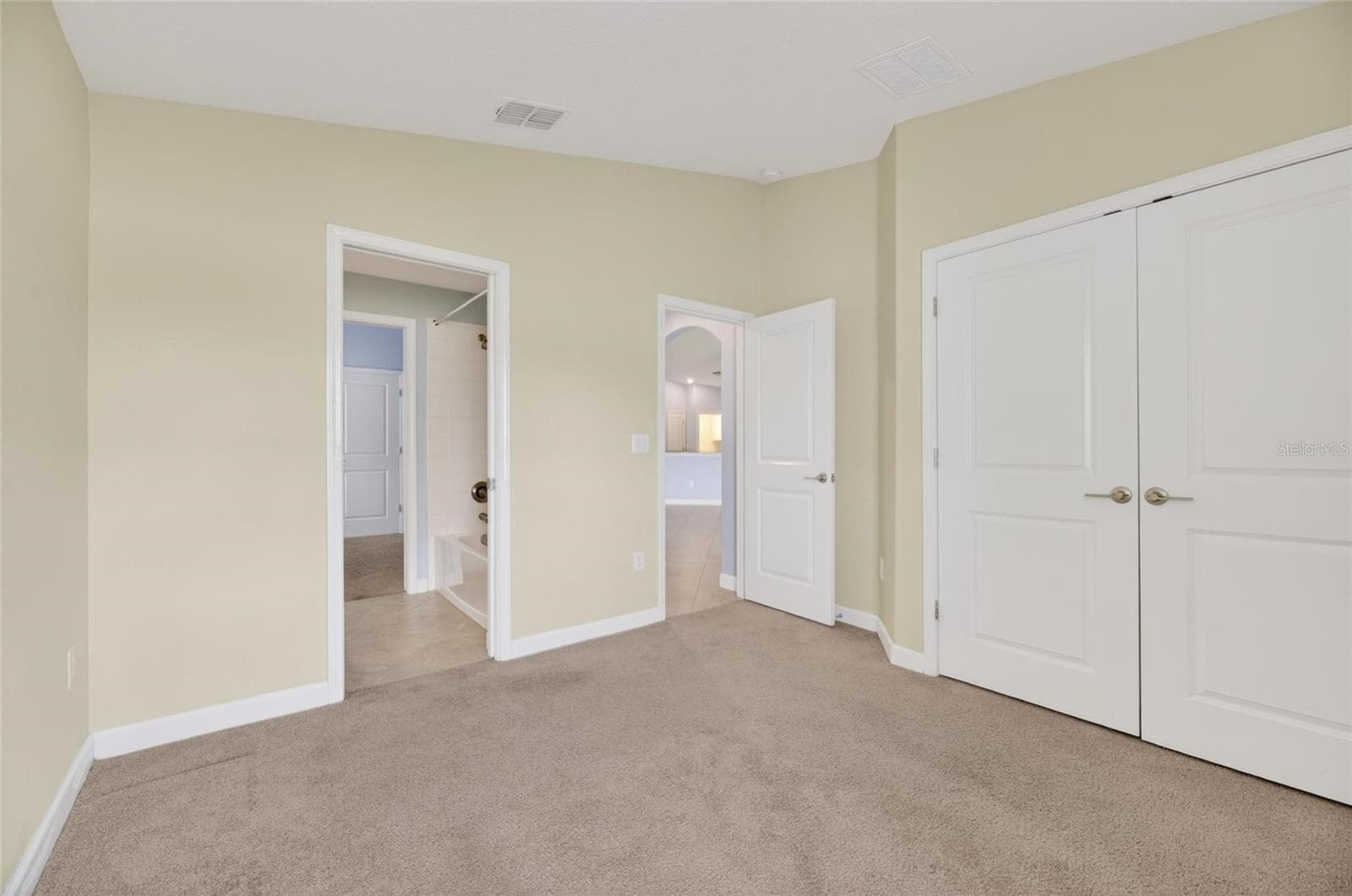 Single Family Residence at 13168 GREEN VIOLET DR, RIVERVIEW, photo 44 of 74