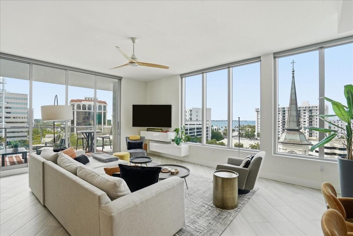 Condominium at 111 S PINEAPPLE AVE #714, SARASOTA, photo 5 of 95