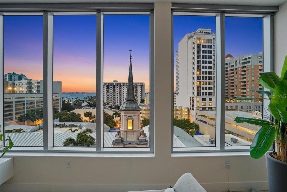 Condominium at 111 S PINEAPPLE AVE #714, SARASOTA, photo 8 of 95