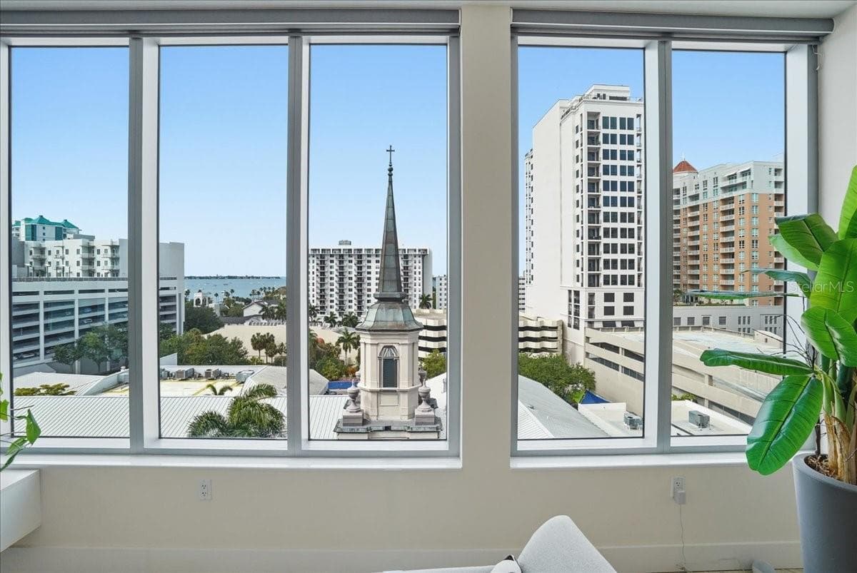 Condominium at 111 S PINEAPPLE AVE #714, SARASOTA, photo 9 of 95