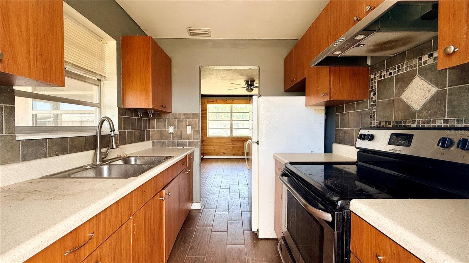 kitchen - 4448 CHICOPA ST, NORTH PORT