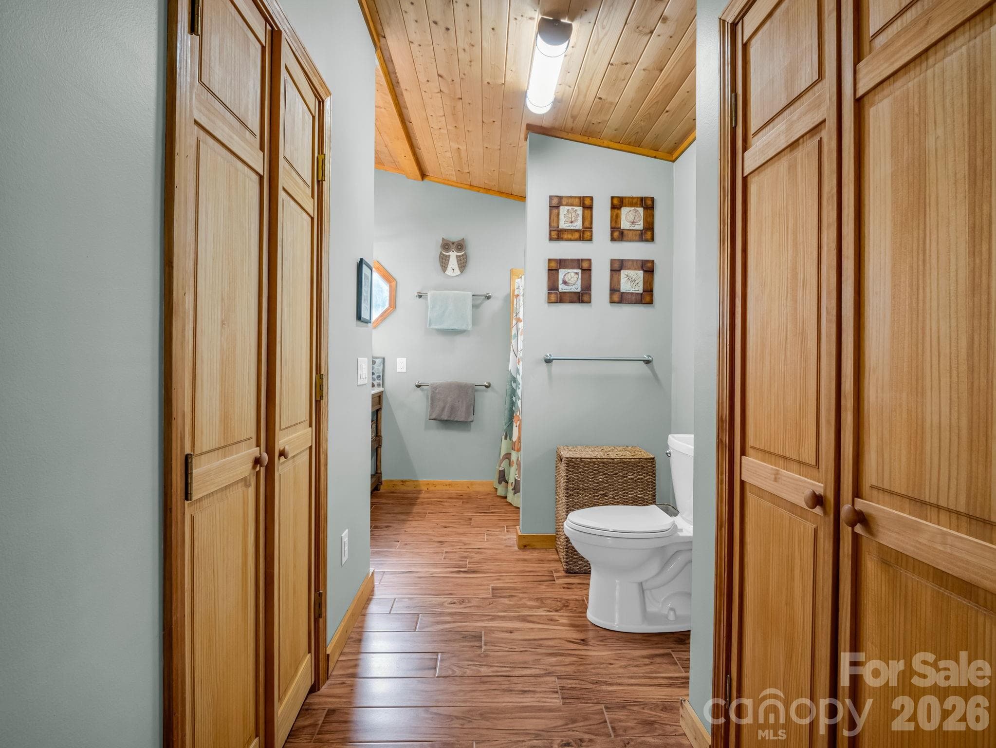 En-Suite Bathroom - 78 Wahuhu Court, Brevard