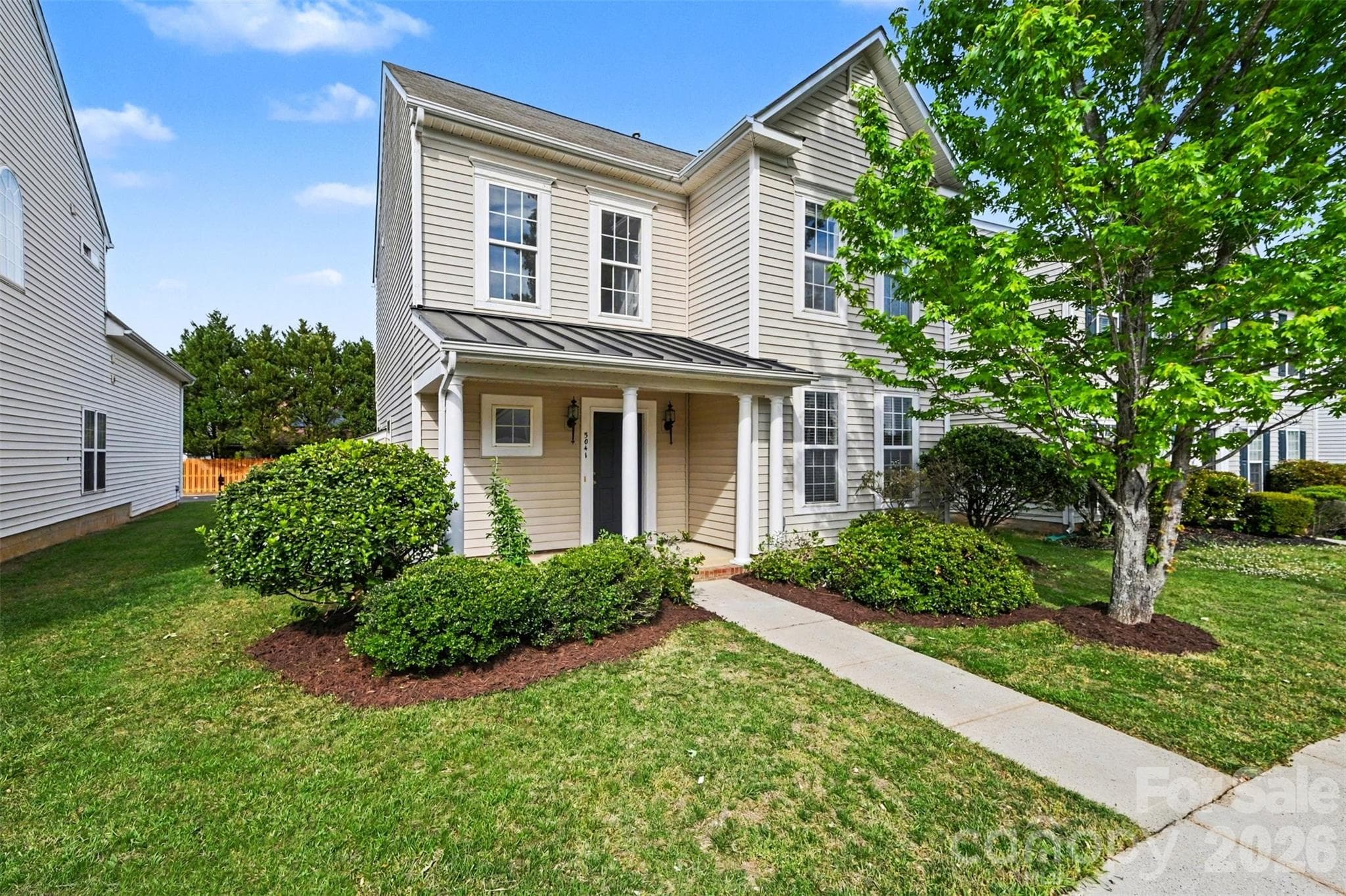 Single Family Residence at 5041 Prosperity Ridge Road, Charlotte, photo 2 of 30