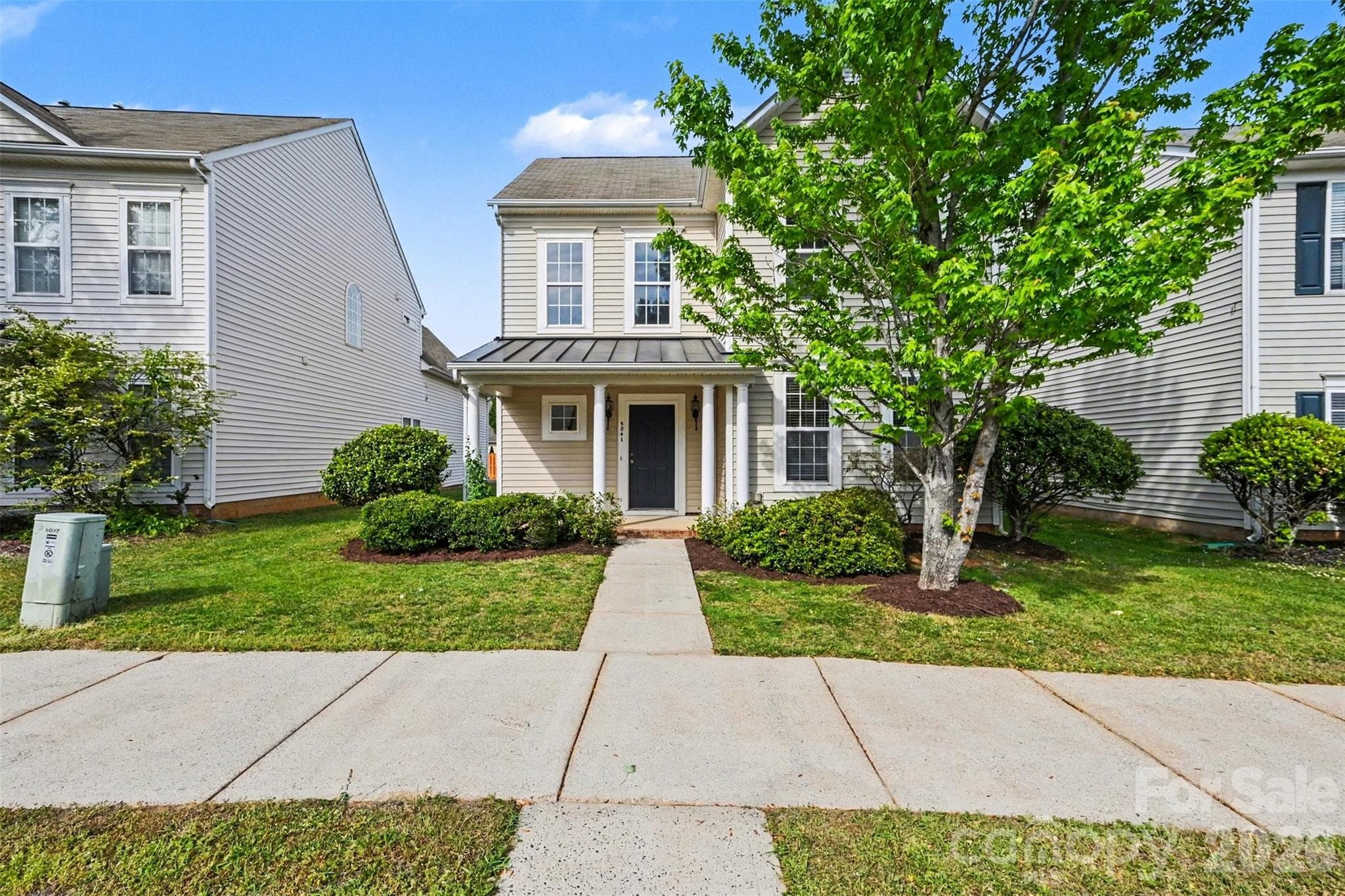 Single Family Residence at 5041 Prosperity Ridge Road, Charlotte, photo 3 of 30