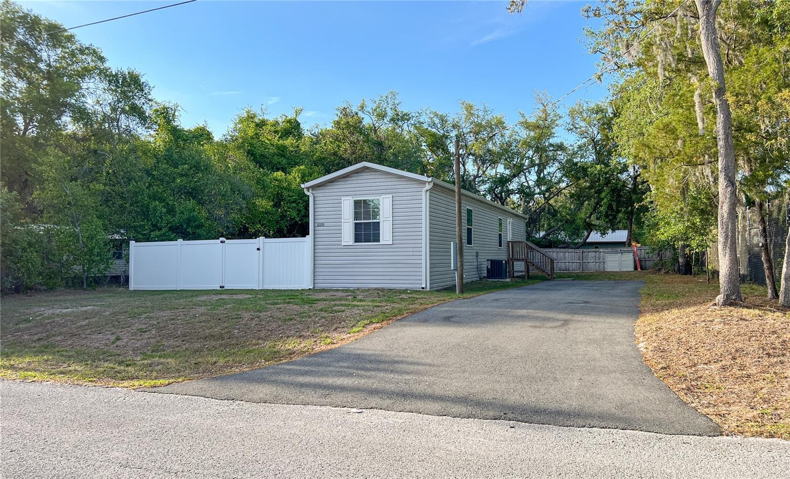 Manufactured Home at 12203 LANTANA AVE, NEW PORT RICHEY, photo 31 of 35